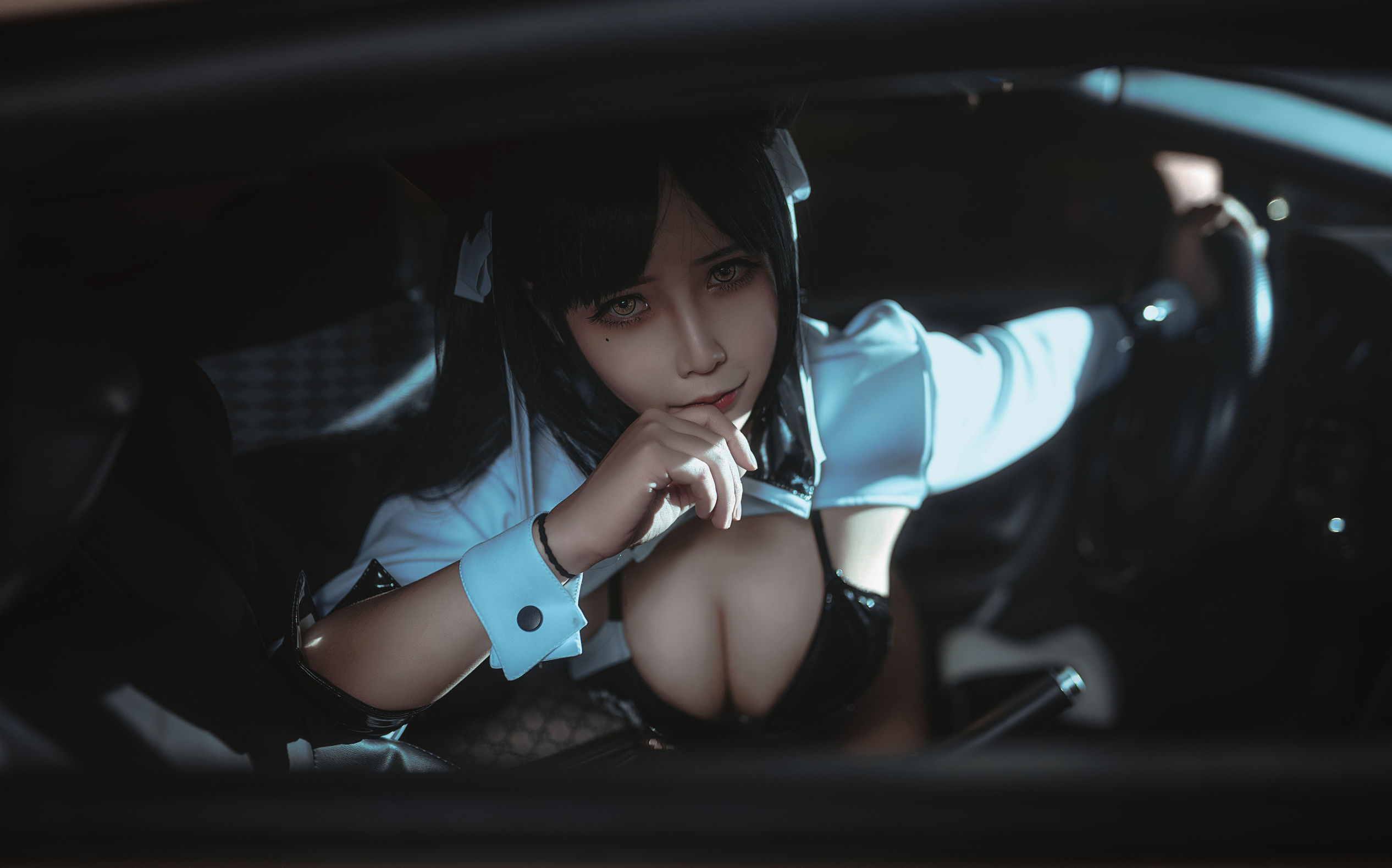 สาวสองมิติกอดพาไปโมจือเอเอ สาวแข่งรถ