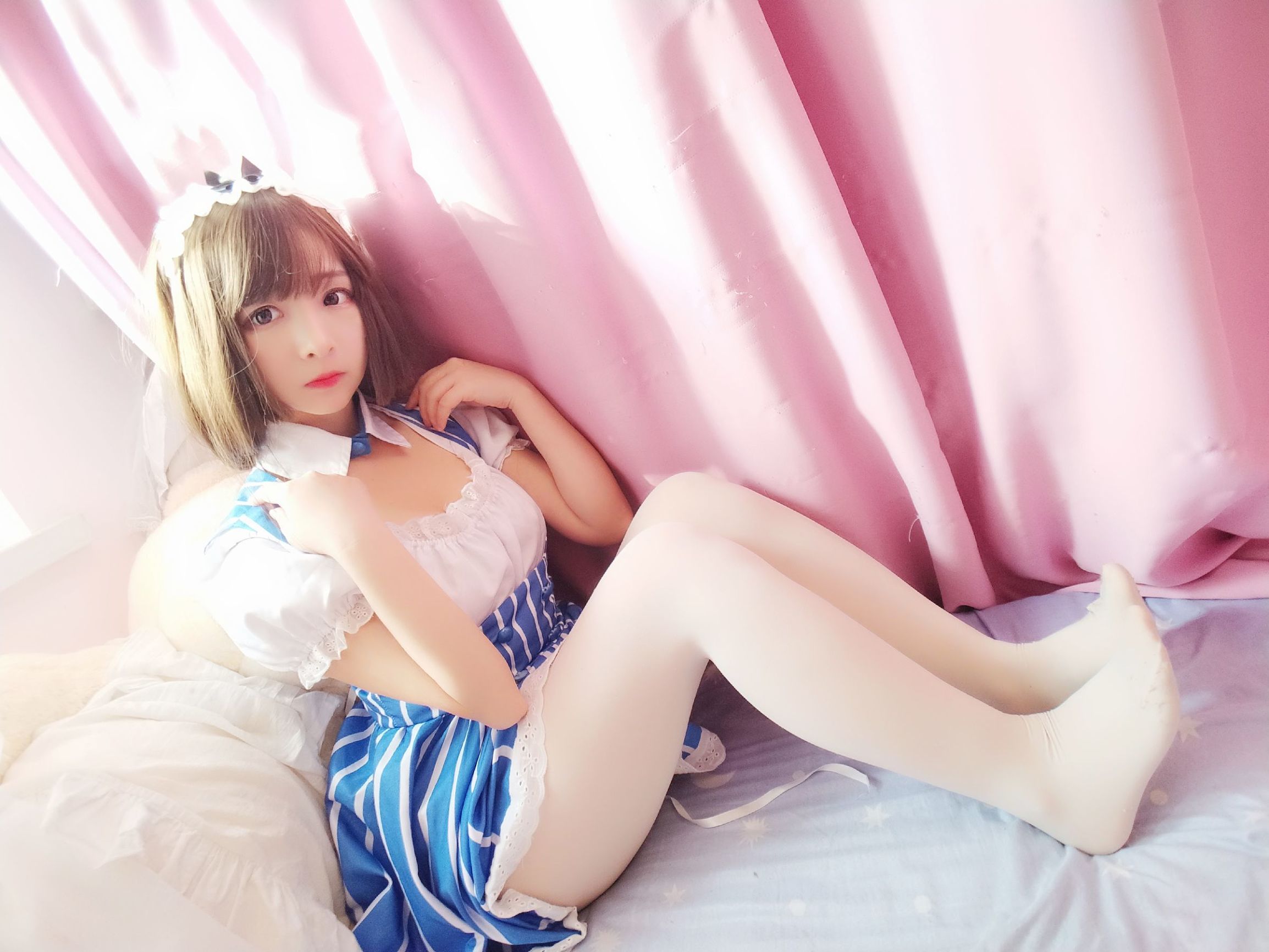 二次元美女古川卡古拉 加藤惠女僕
