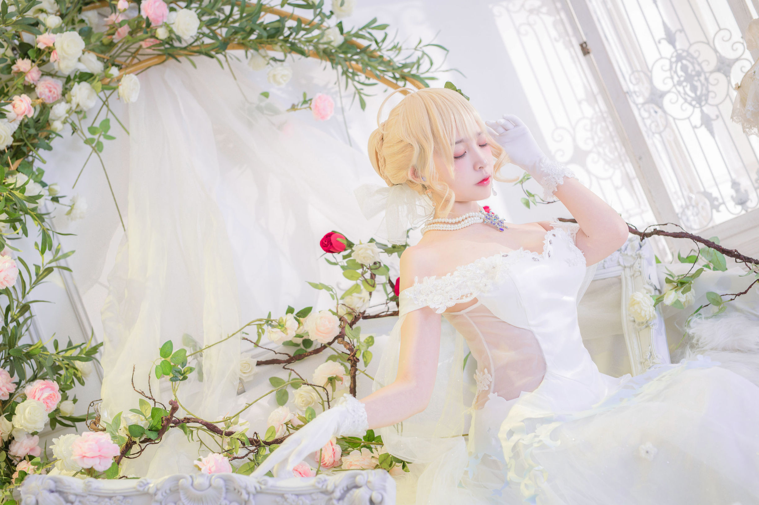 人気のコスプレイヤー ニサ 花嫁