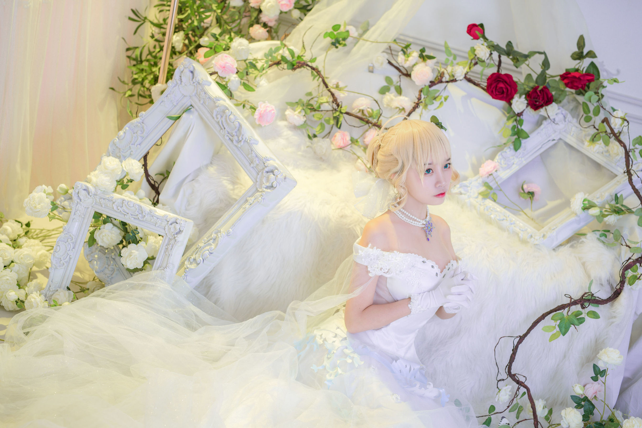 人気のコスプレイヤー ニサ 花嫁