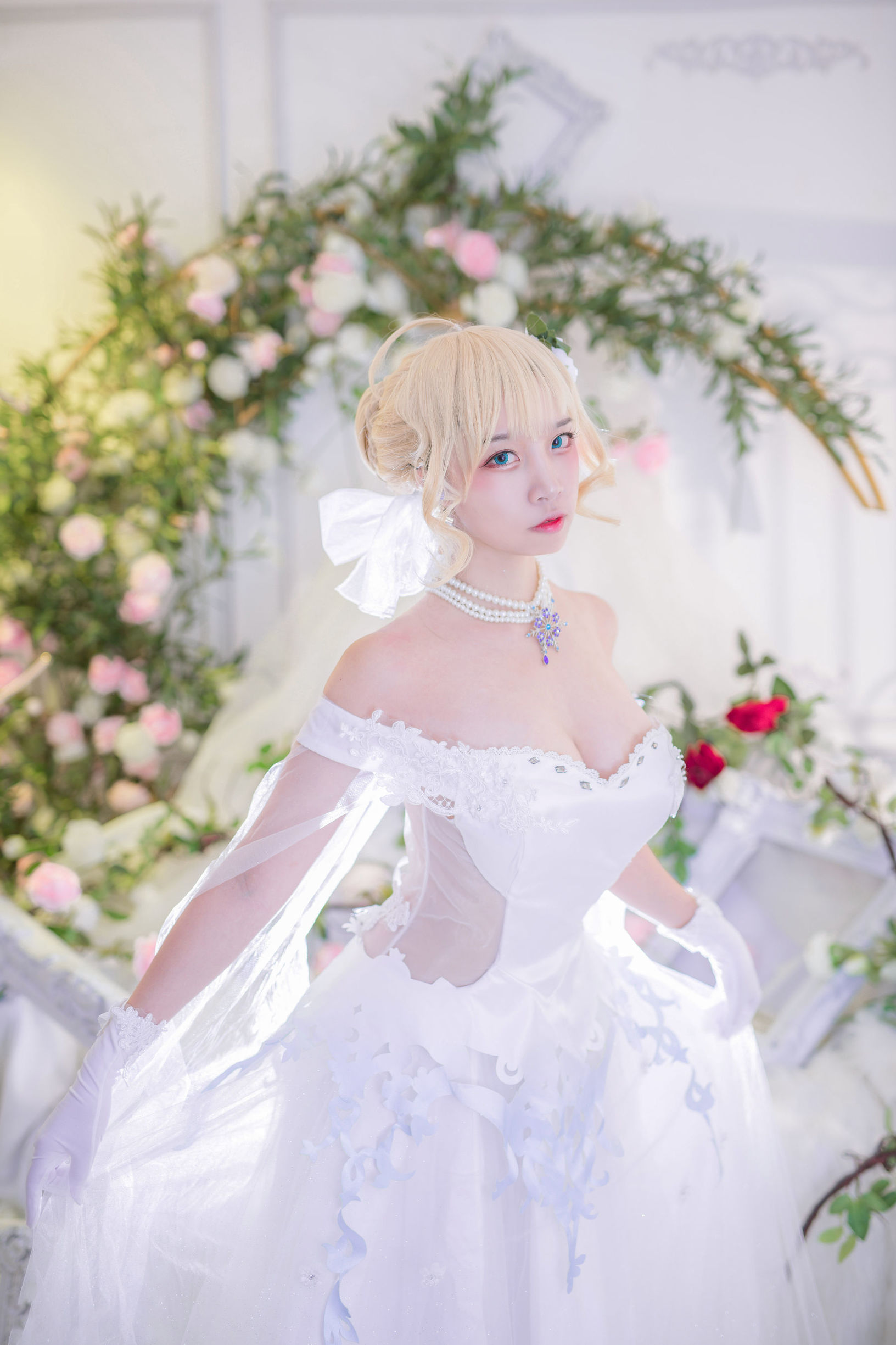 人気のコスプレイヤー ニサ 花嫁