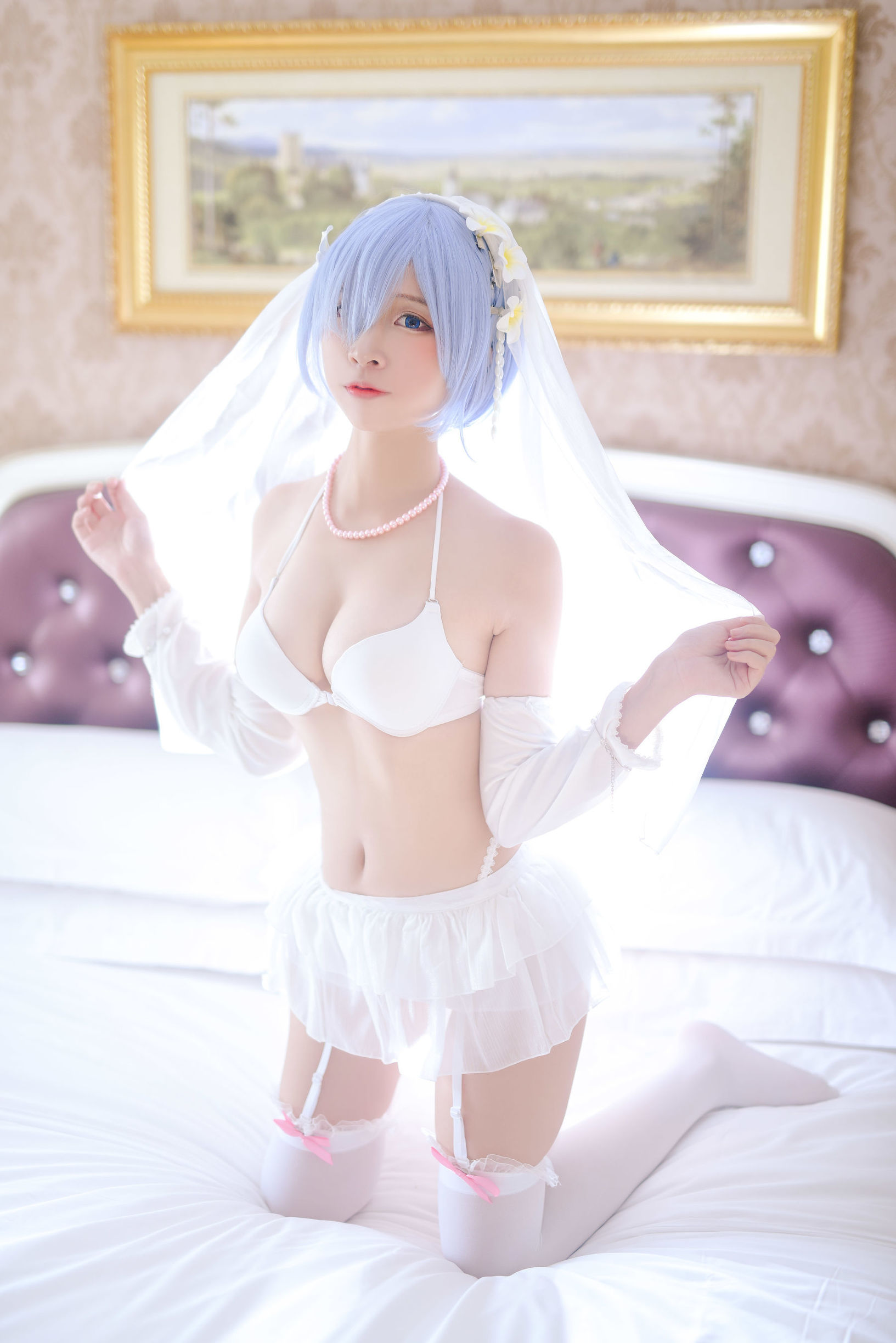 人気のコスプレイヤー エルザ・ニサ の レムのウェディングドレス