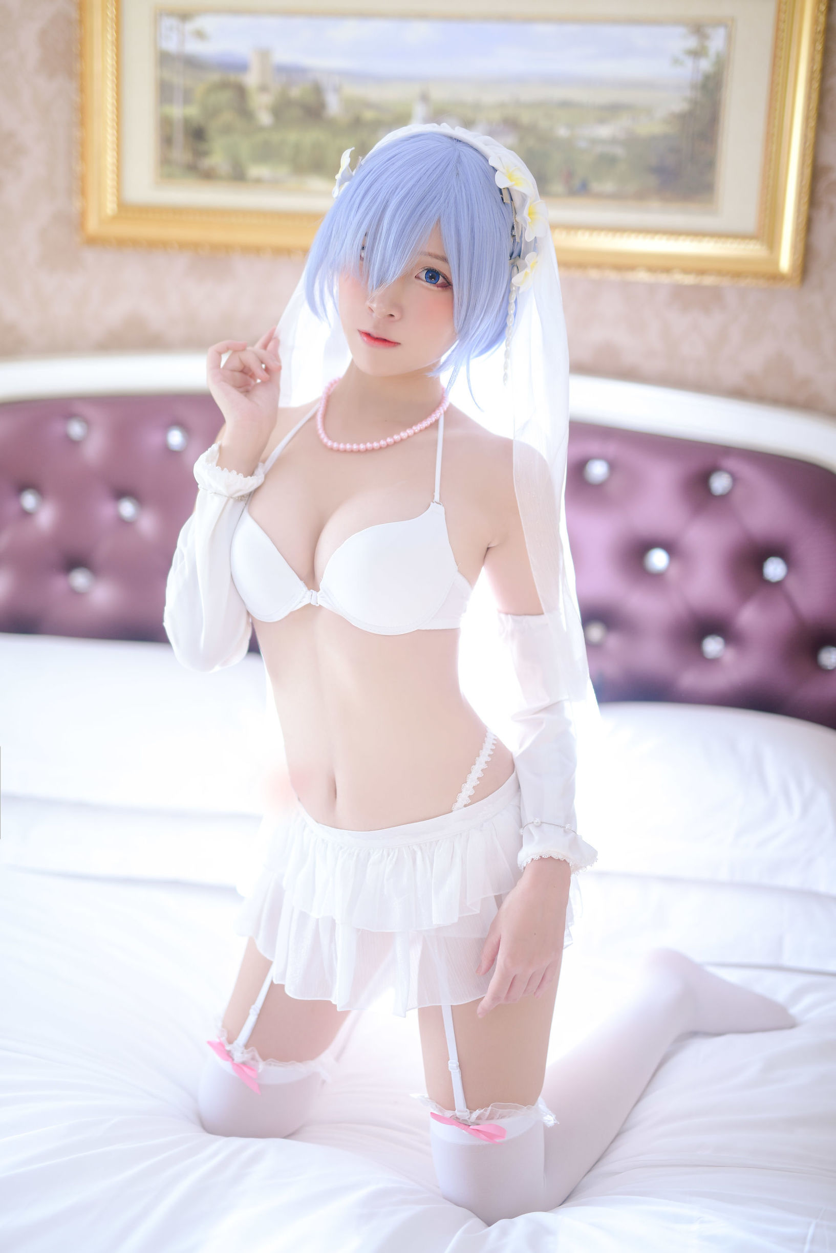 人気のコスプレイヤー エルザ・ニサ の レムのウェディングドレス