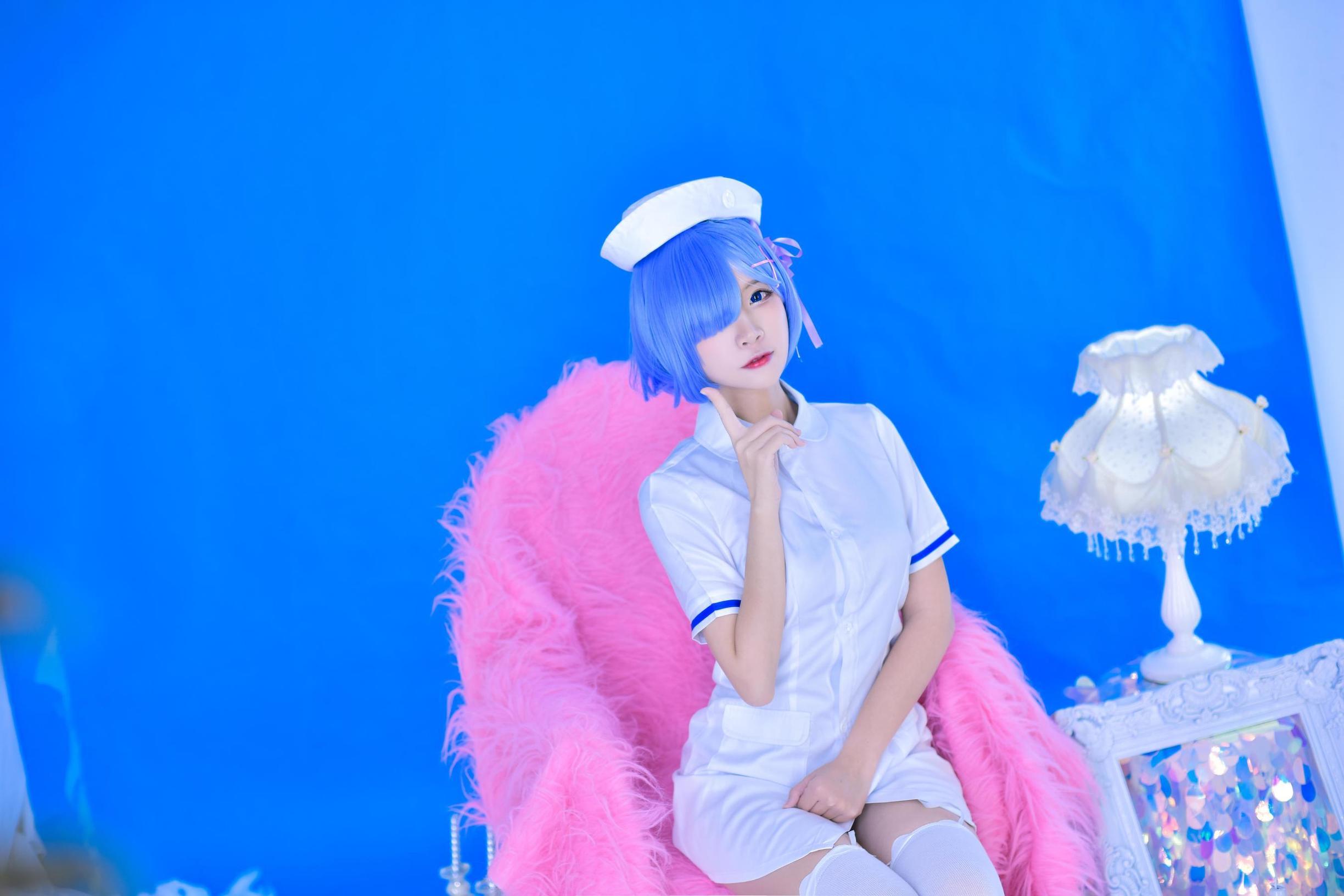 Coser nổi tiếng Erza Nisa Rem Y tá