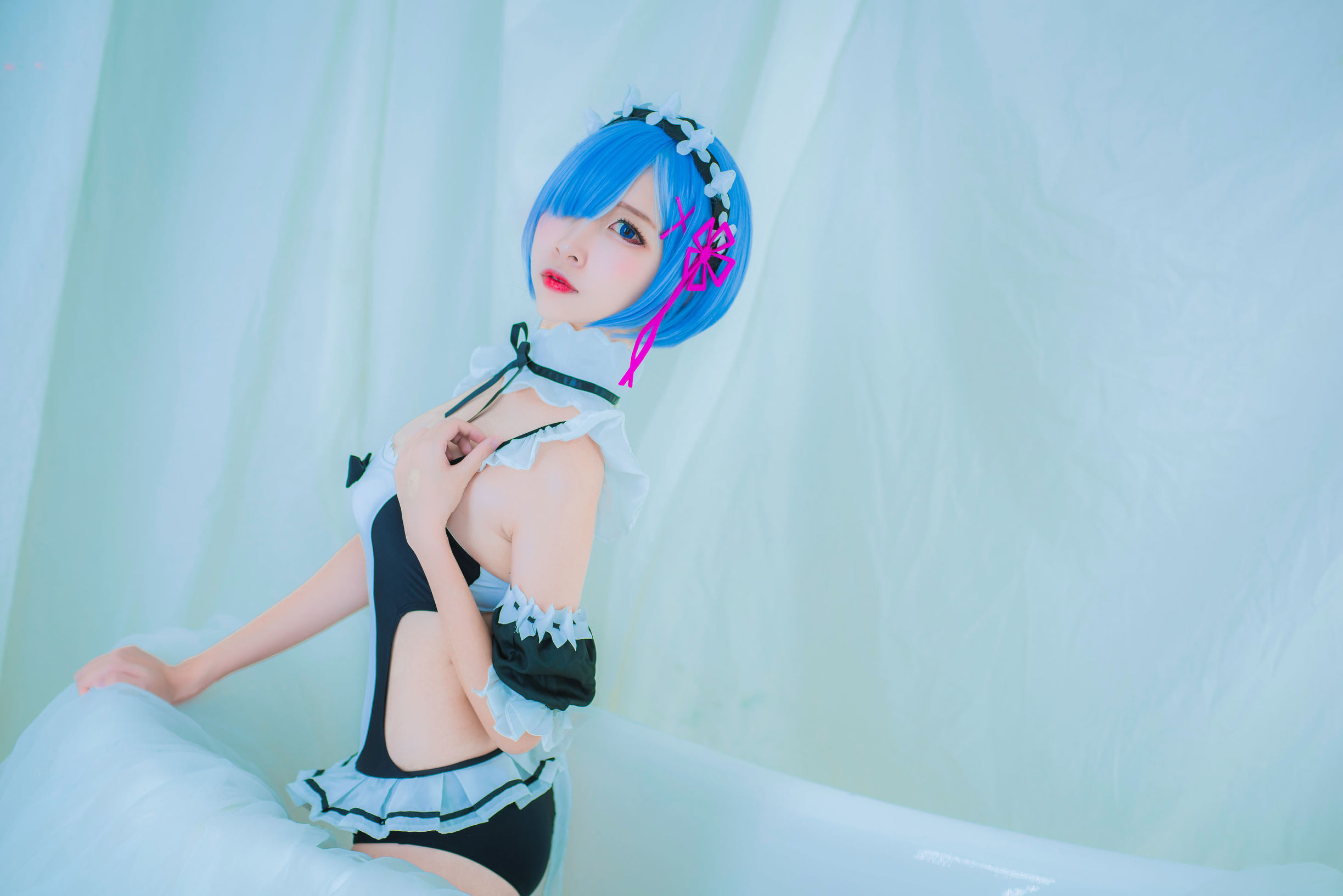 人気のコスプレイヤー エルザ ニサ レム 水着