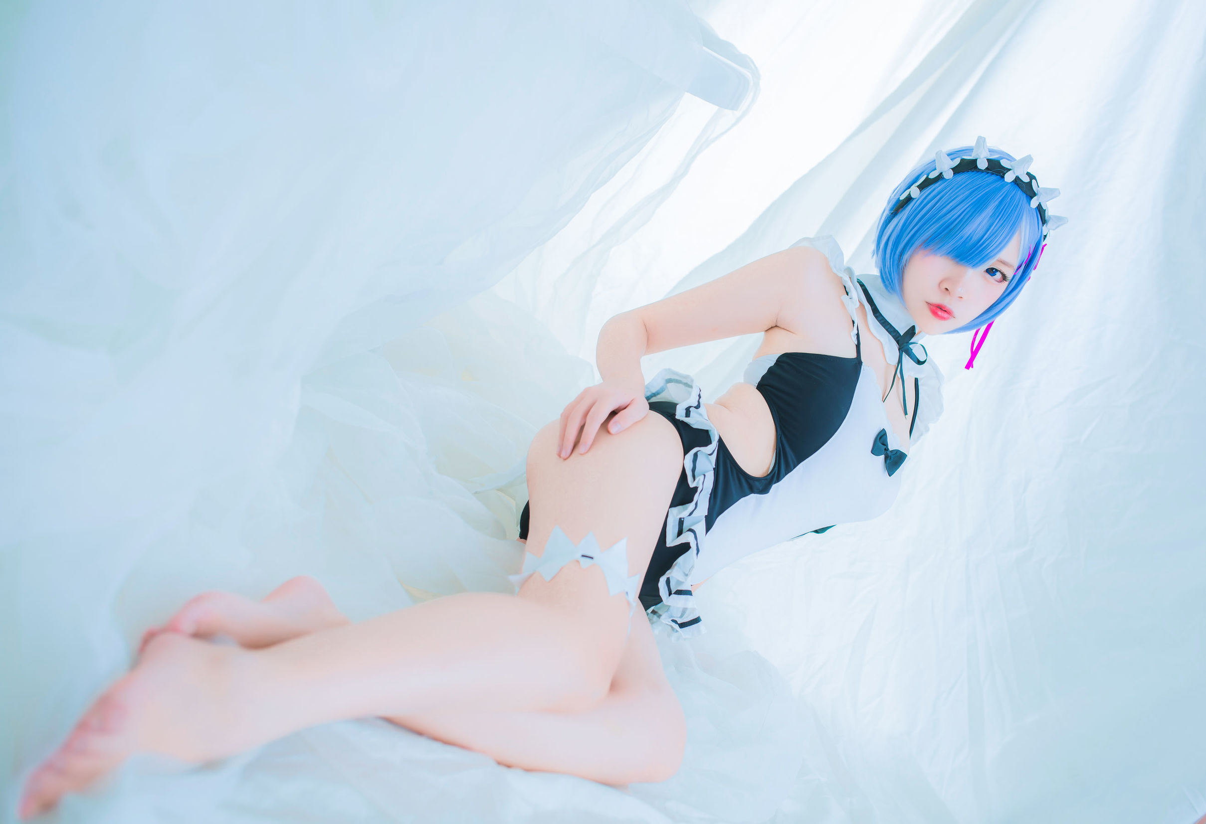 人気のコスプレイヤー エルザ ニサ レム 水着