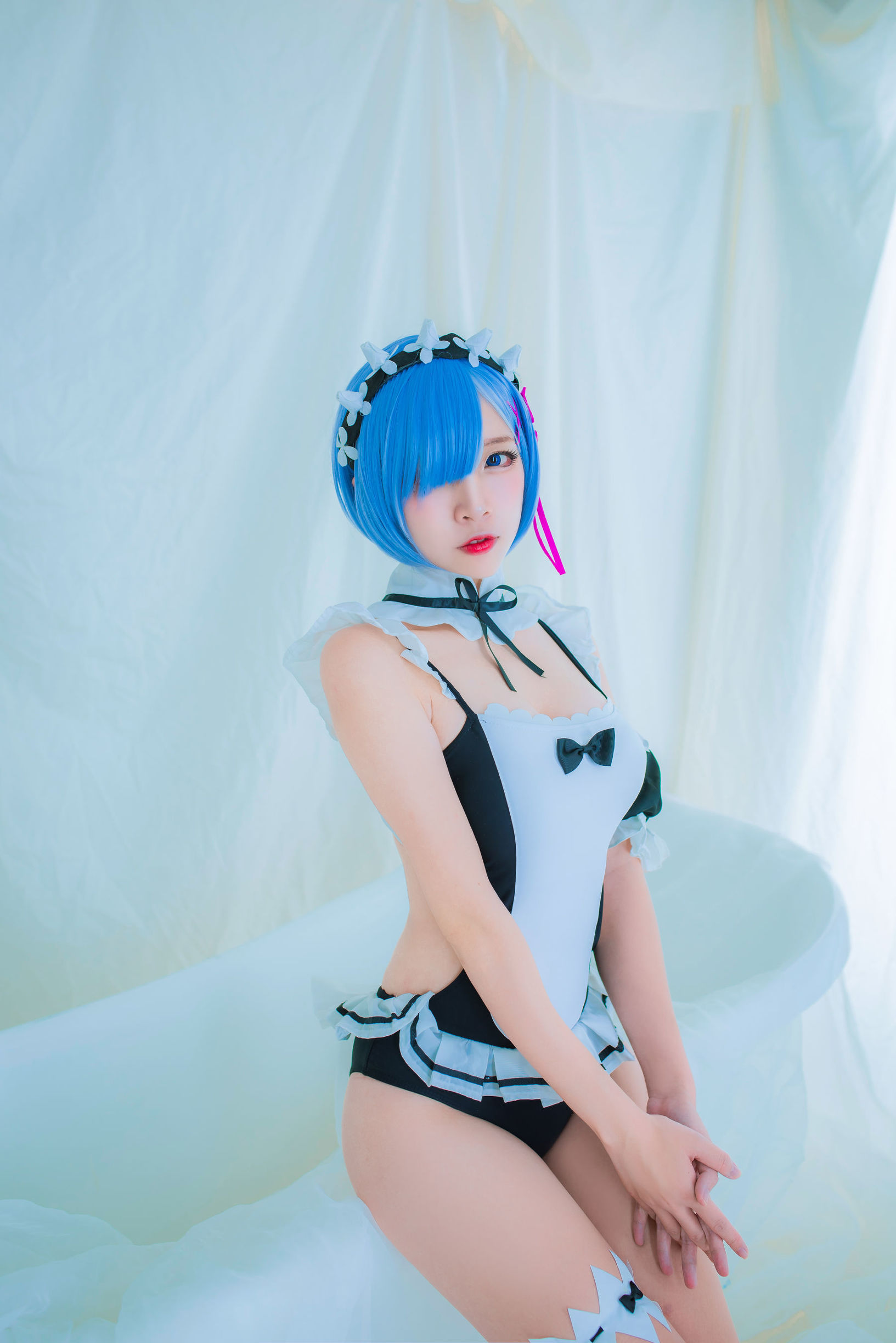 人気のコスプレイヤー エルザ ニサ レム 水着