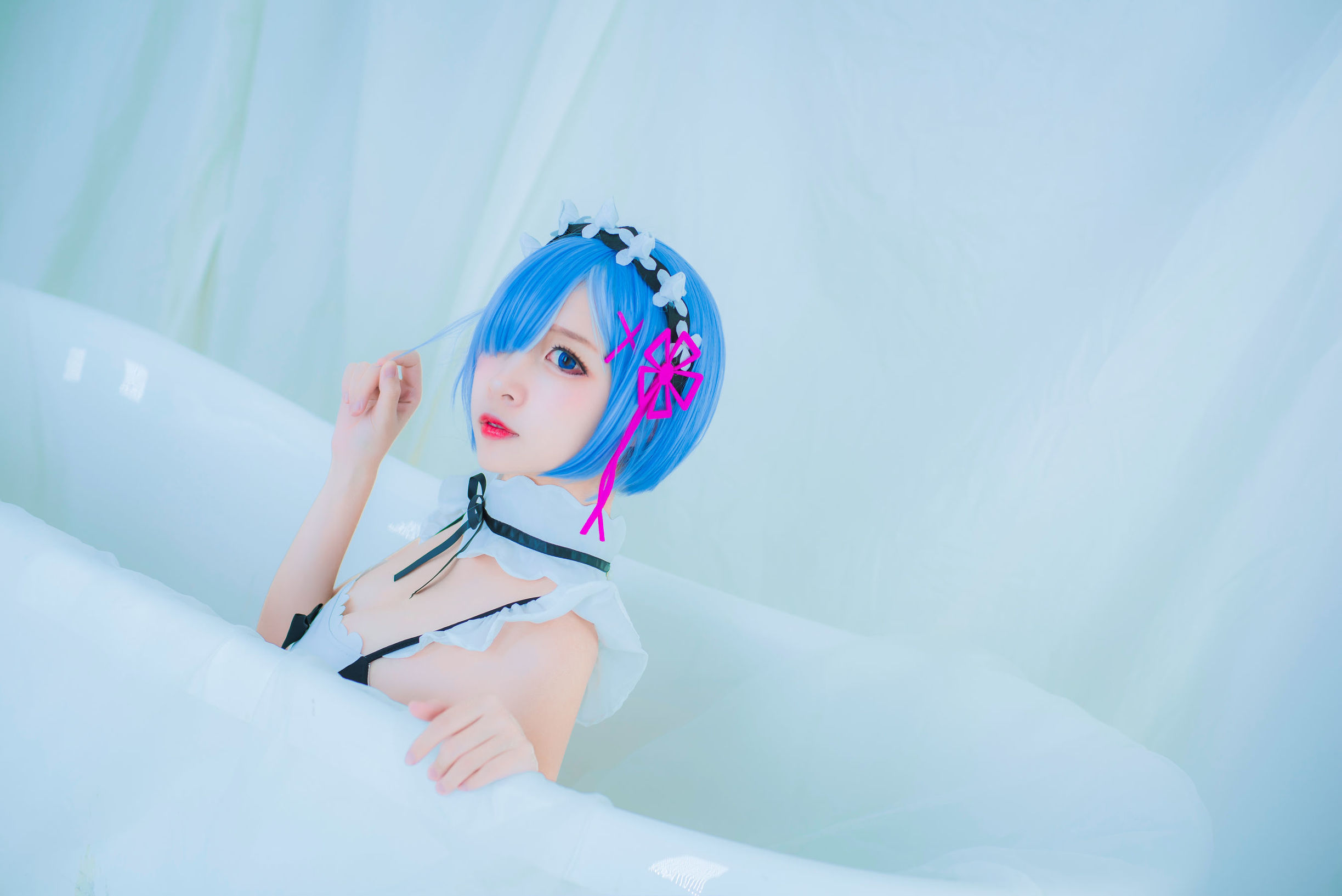 人気のコスプレイヤー エルザ ニサ レム 水着