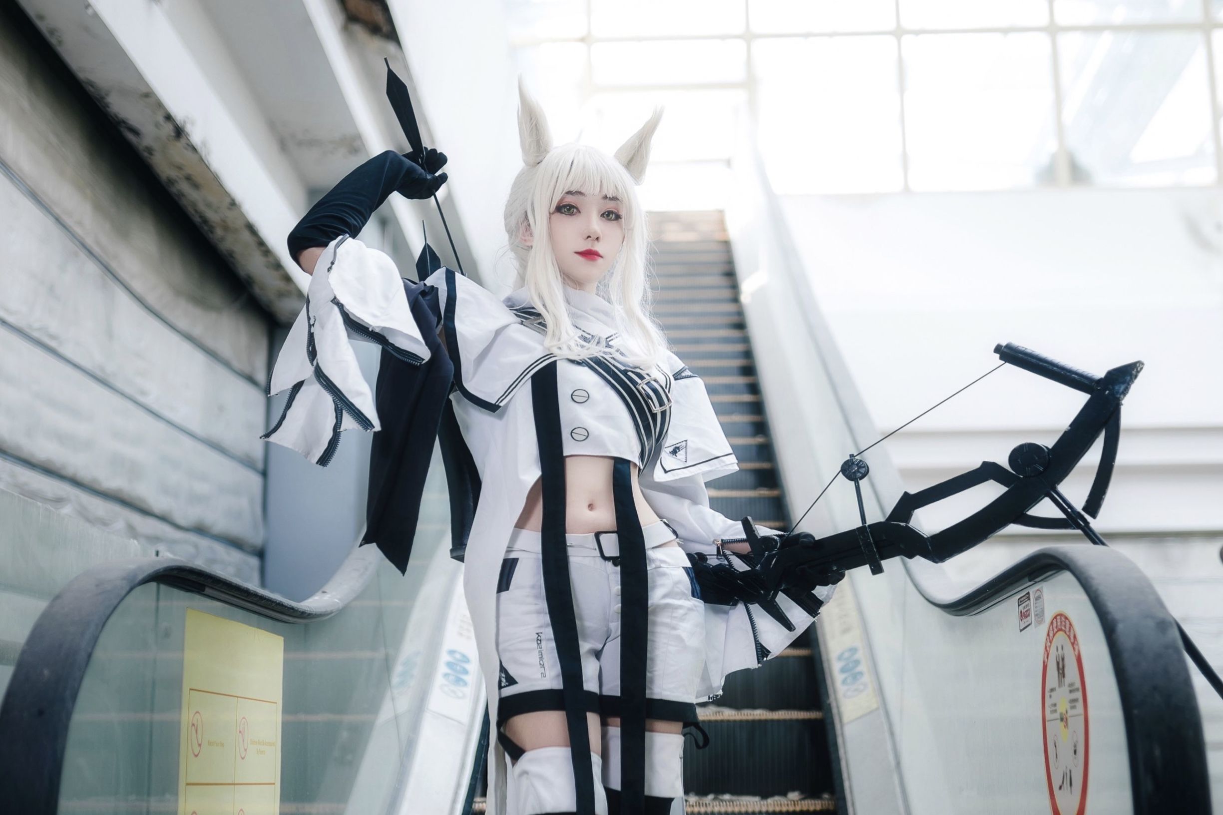 Anime blogger Nan Tao Momoko Platinum Uniform