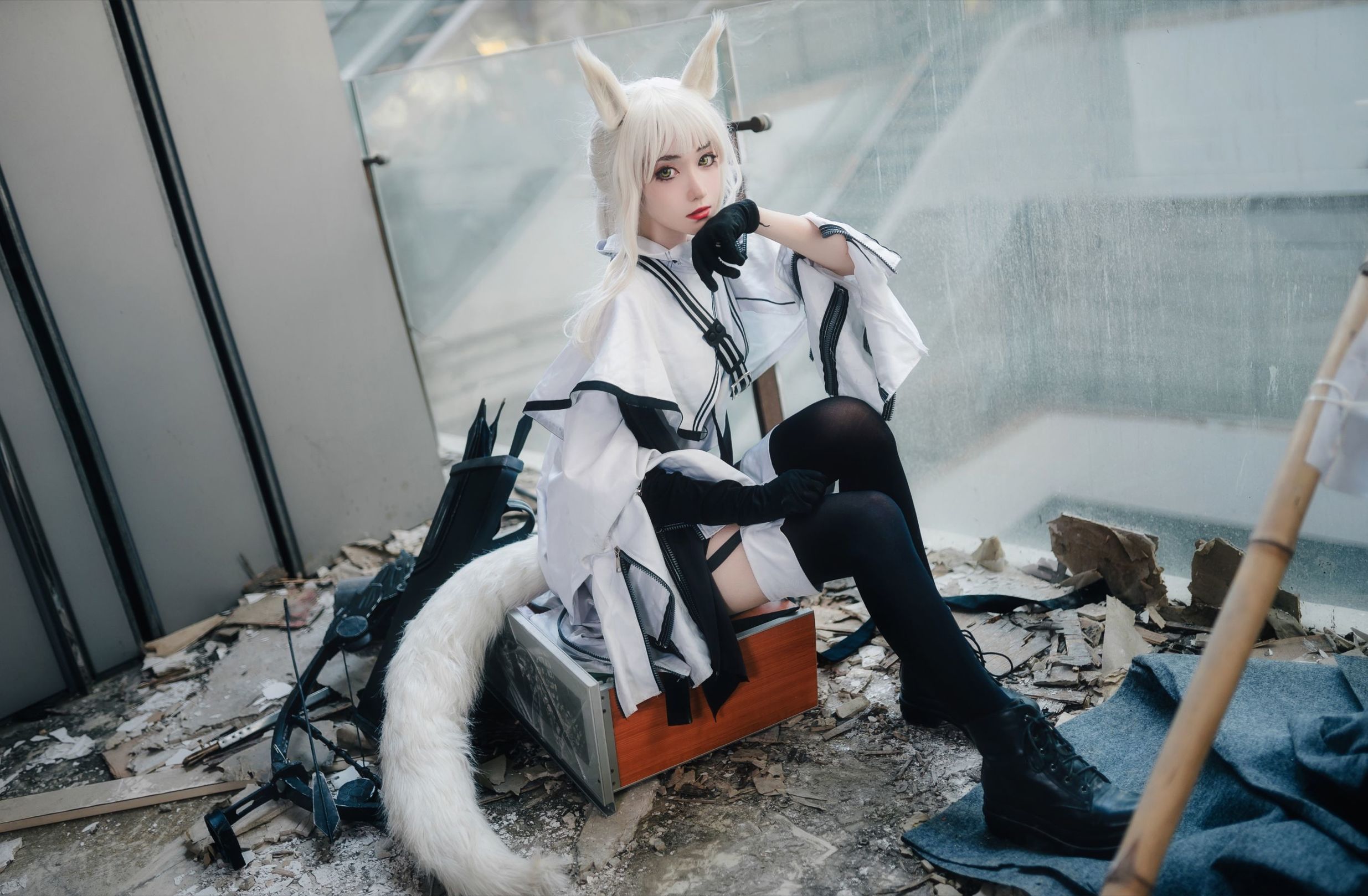 Anime blogger Nan Tao Momoko Platinum Uniform