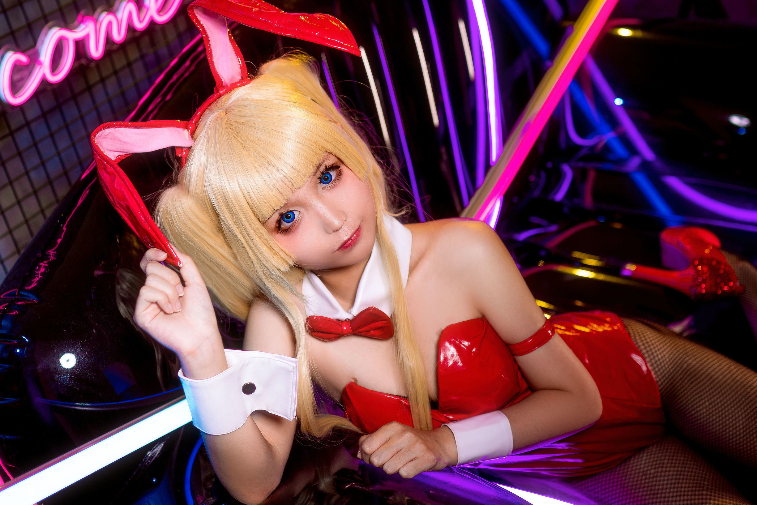 Anime blogger Chun Mo Mo, bunny girl