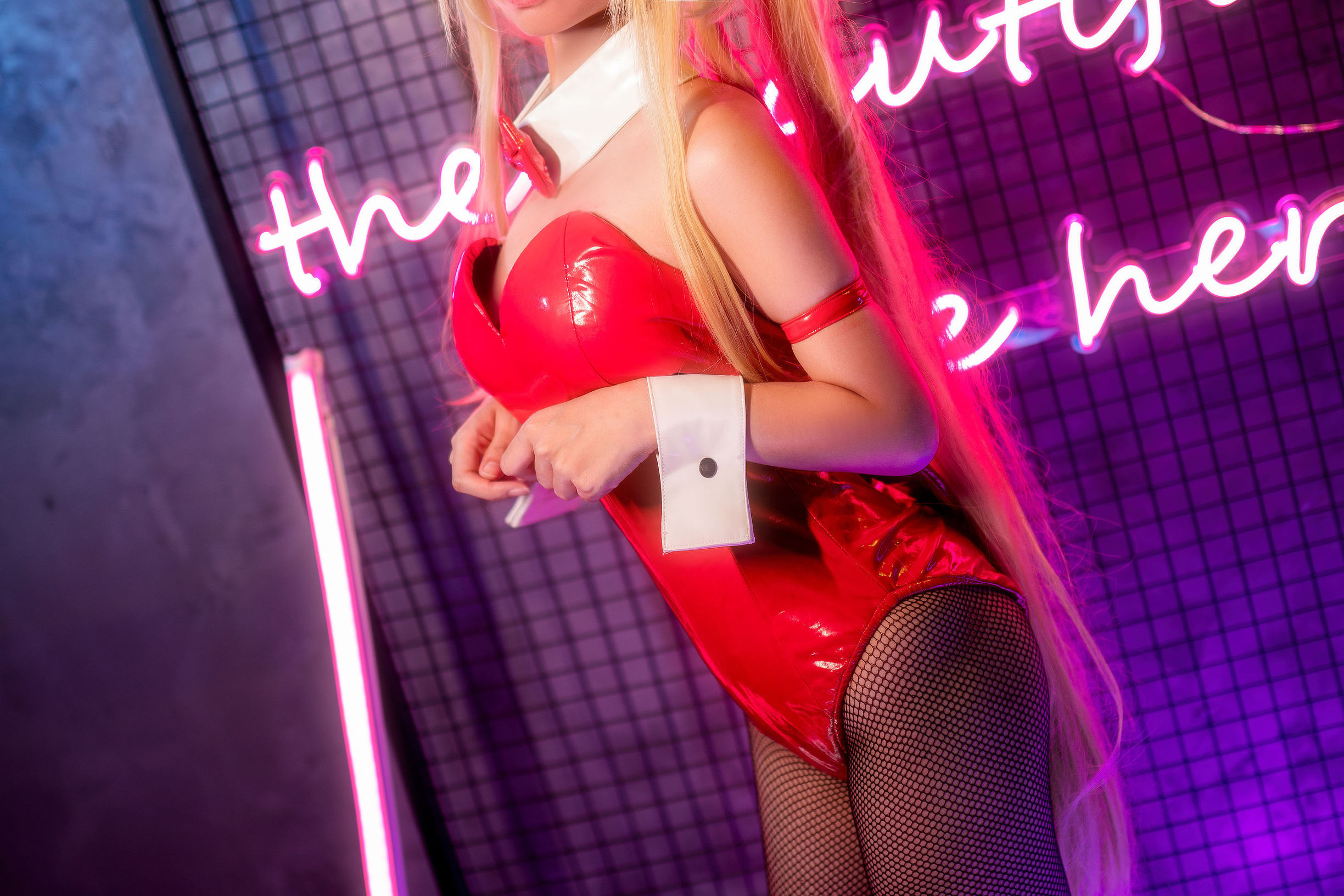 Anime blogger Chun Mo Mo, bunny girl