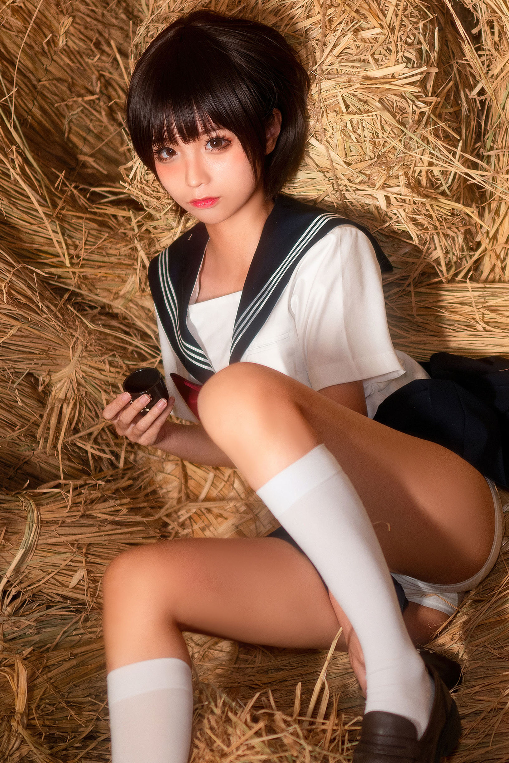 บล็อกเกอร์อนิเมะ ชุนโมโม่ หญิงสาวในฟางข้าว