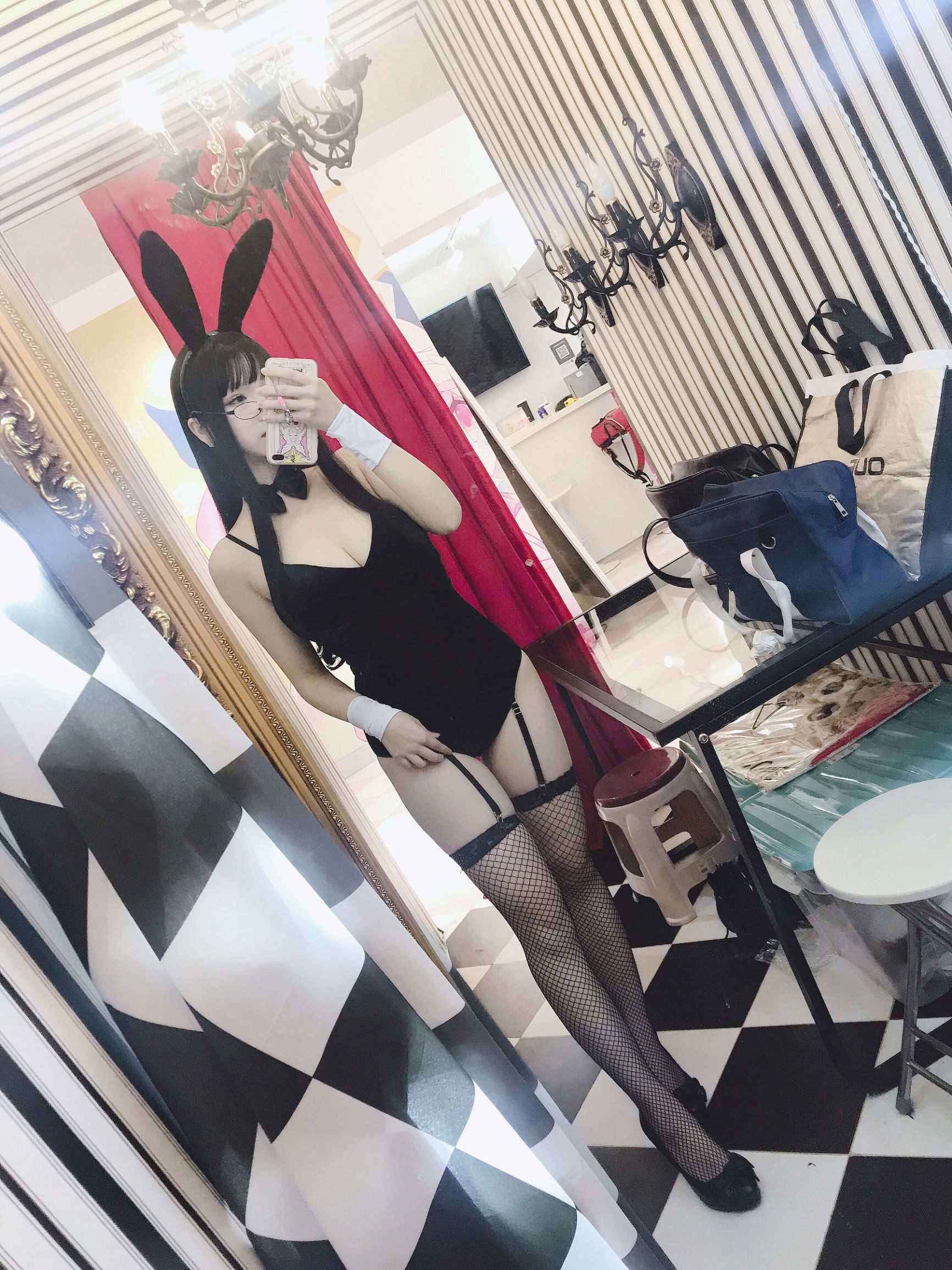 Anime blogger Xueqing Astra in eyeglasses rabbit cosplay