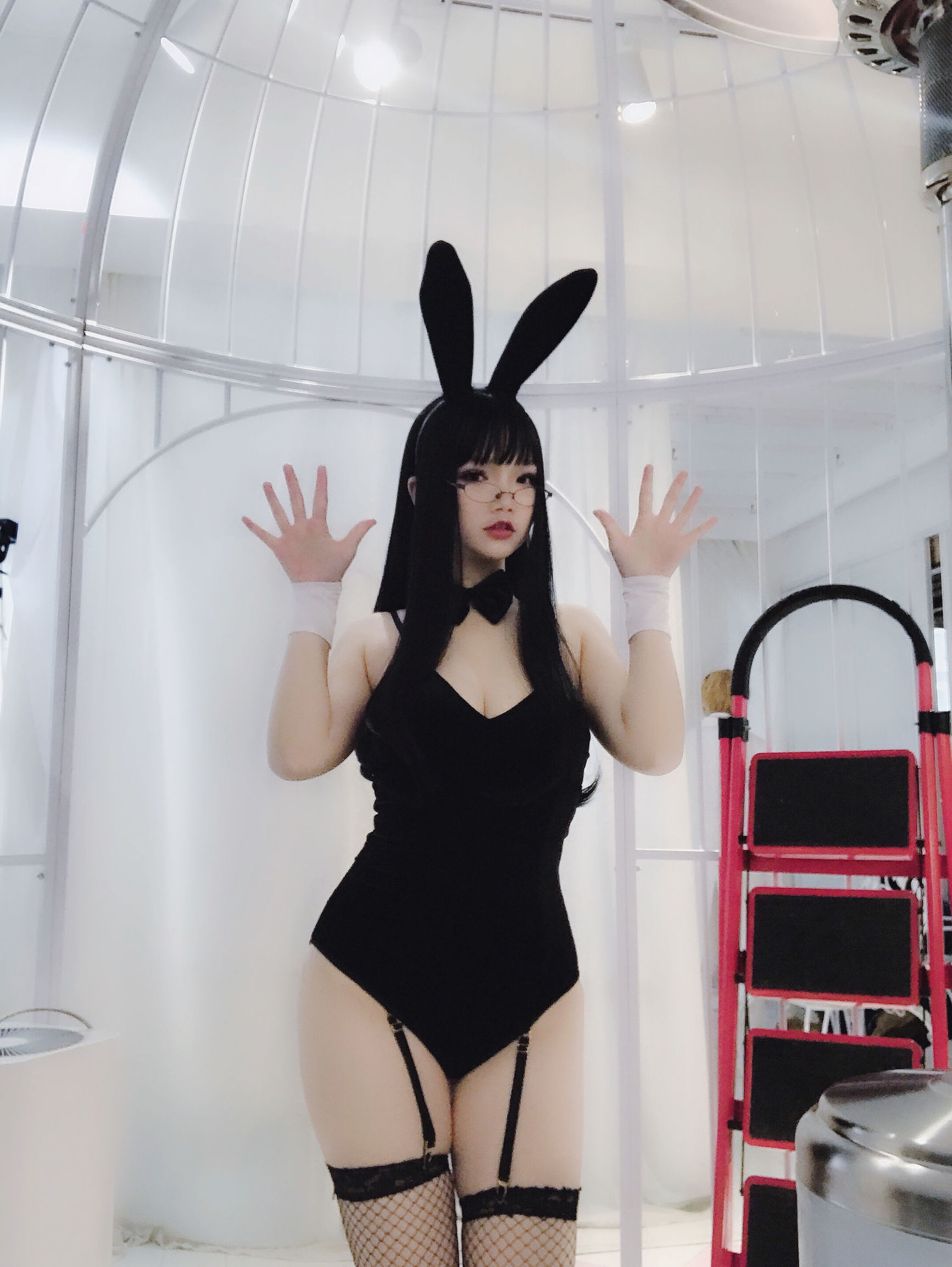 Anime blogger Xueqing Astra in eyeglasses rabbit cosplay