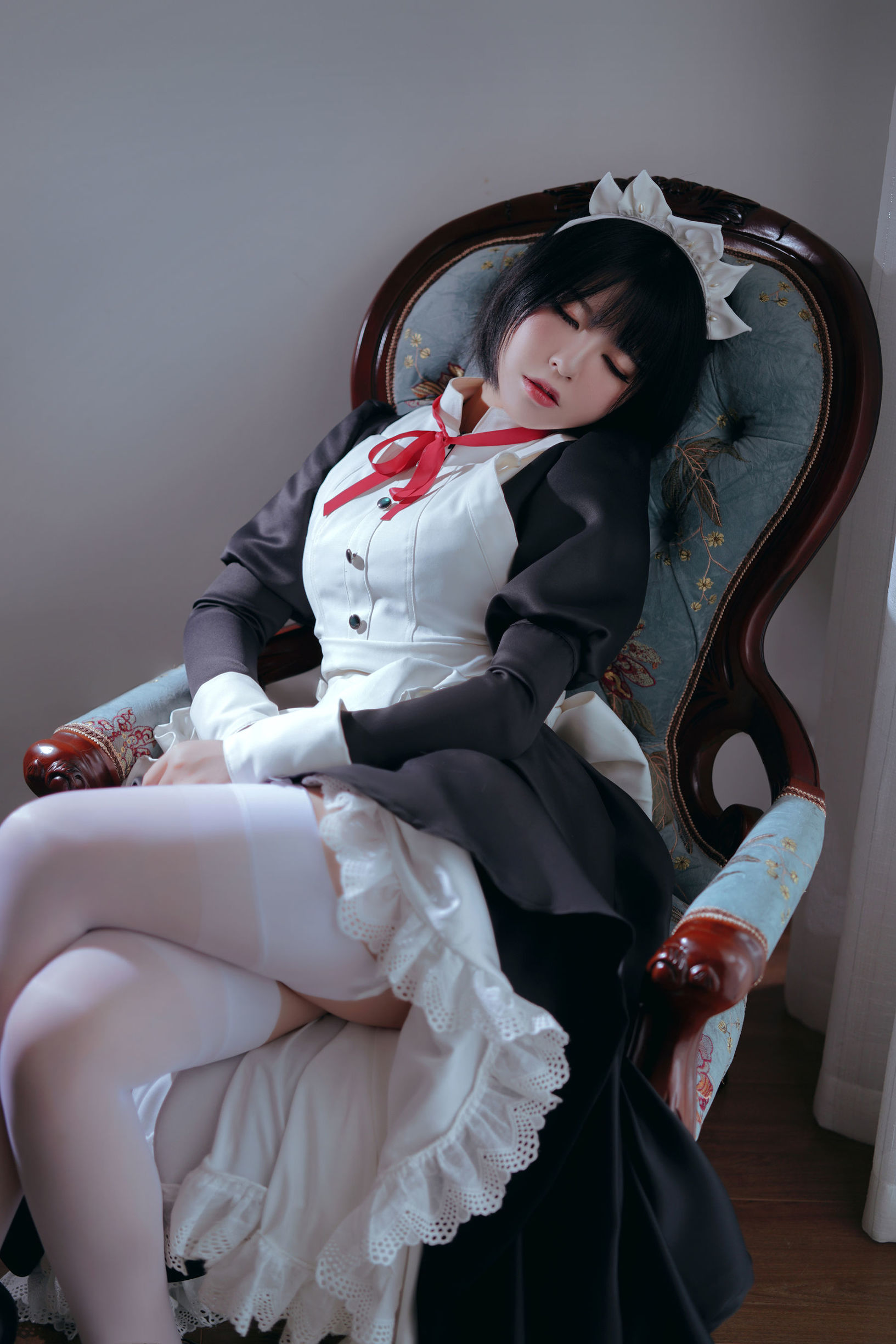 半半子 嫌パン Maid 制服诱惑 Cosplay