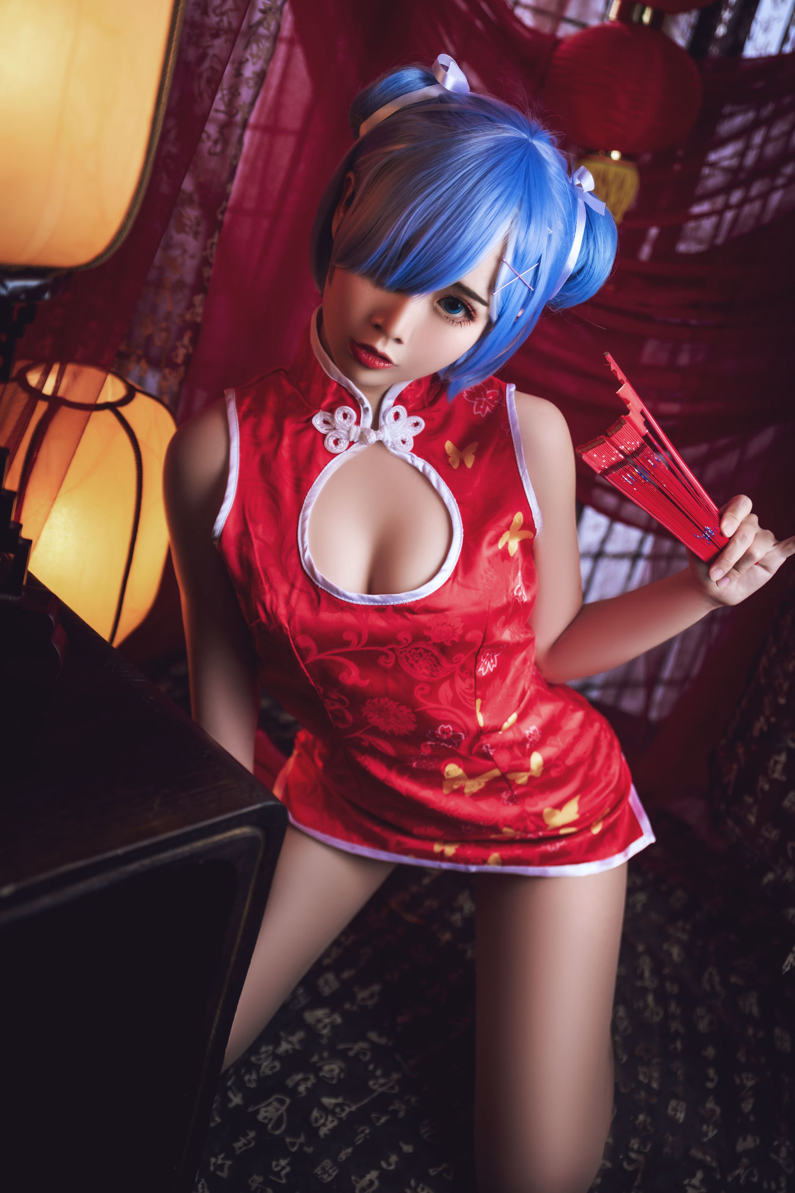 น่ารักและได้รับความนิยม Coser เมี่ยนปิงเซียนเอ๋อ เรมในชุดฉีเป่า