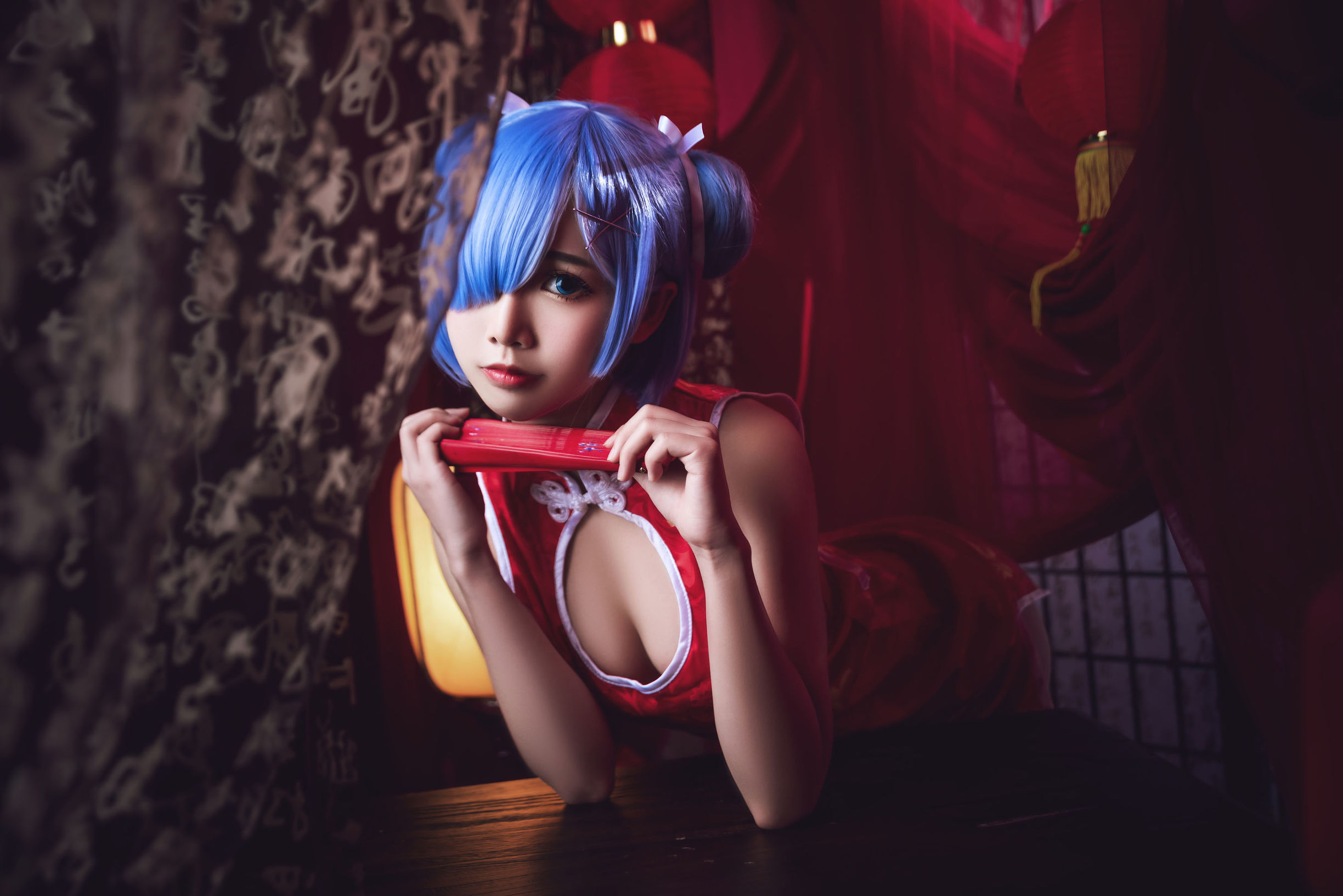 น่ารักและได้รับความนิยม Coser เมี่ยนปิงเซียนเอ๋อ เรมในชุดฉีเป่า