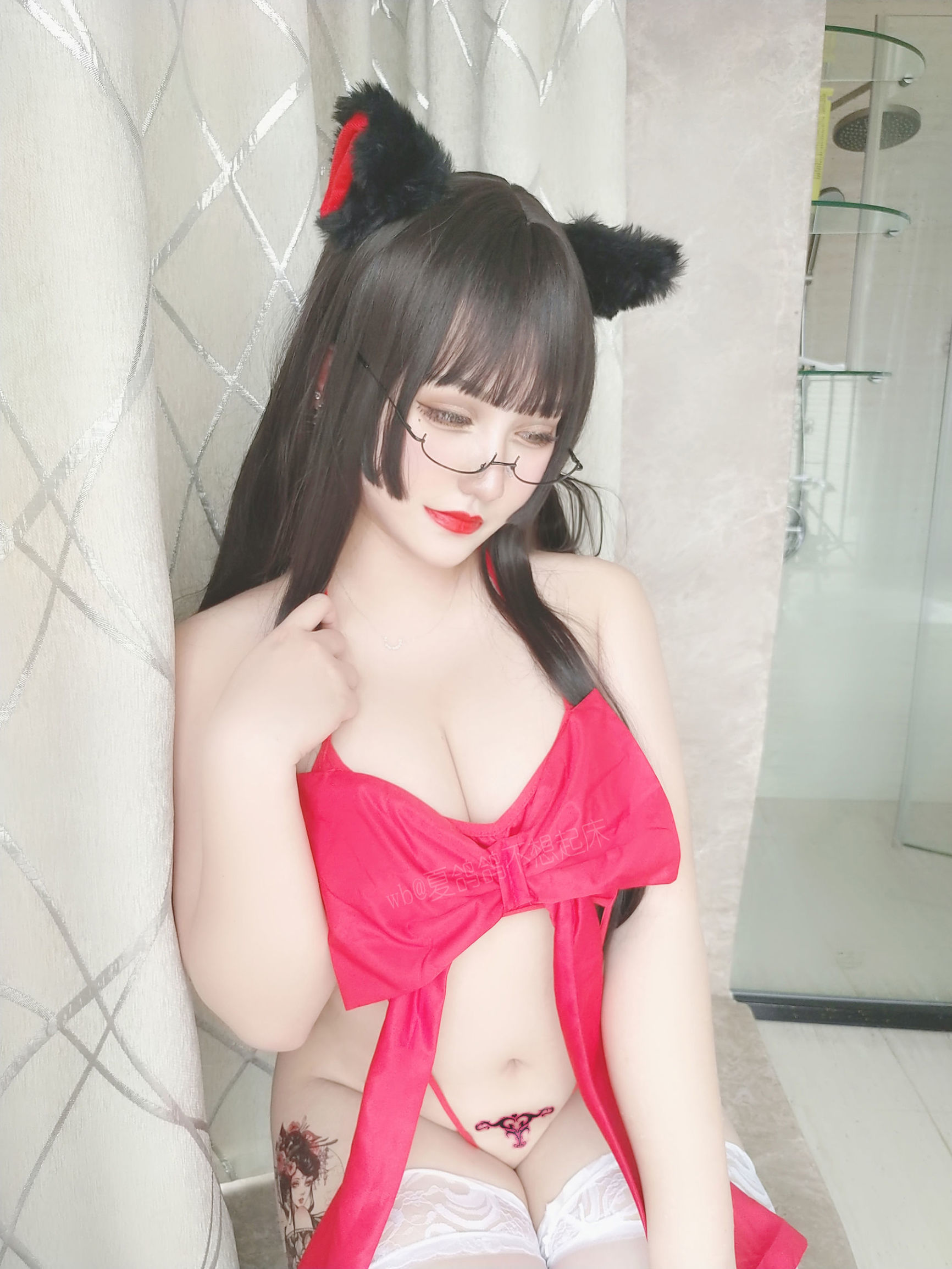 샤거거가 기상하고 싶지 않아, 레드 리본