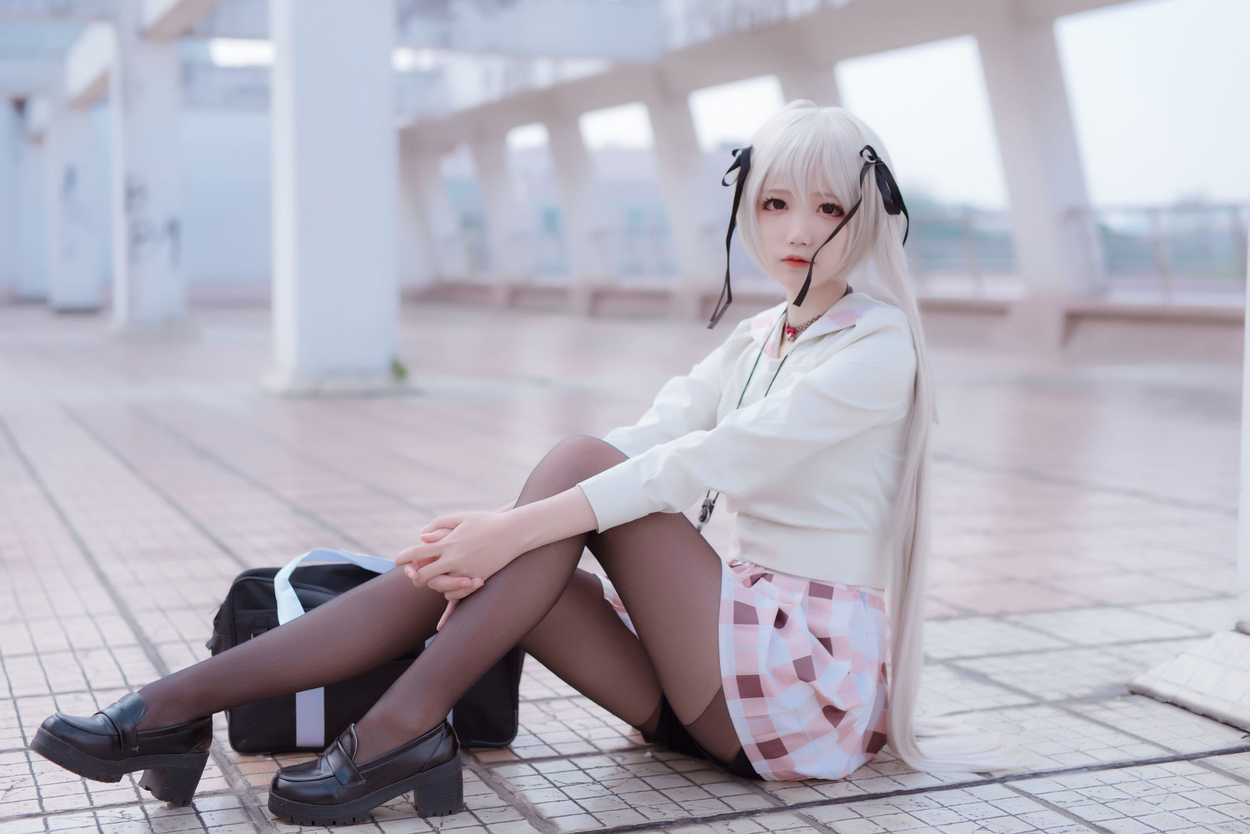 清纯少女五更百鬼 校服穹