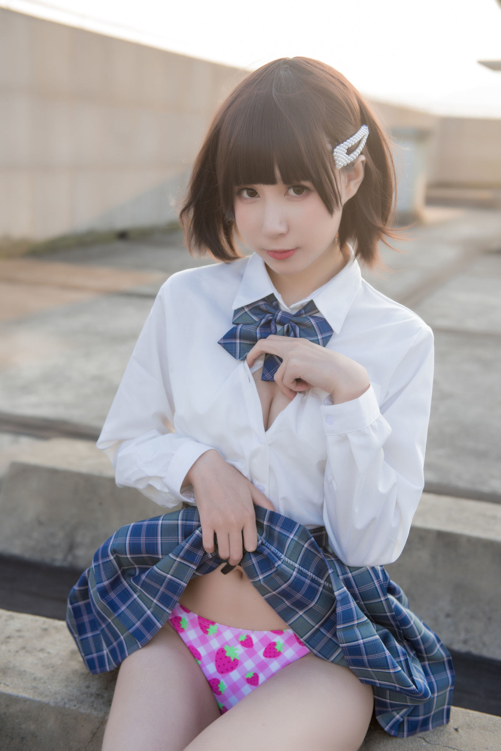 萌妹子南鸽 少女裙底