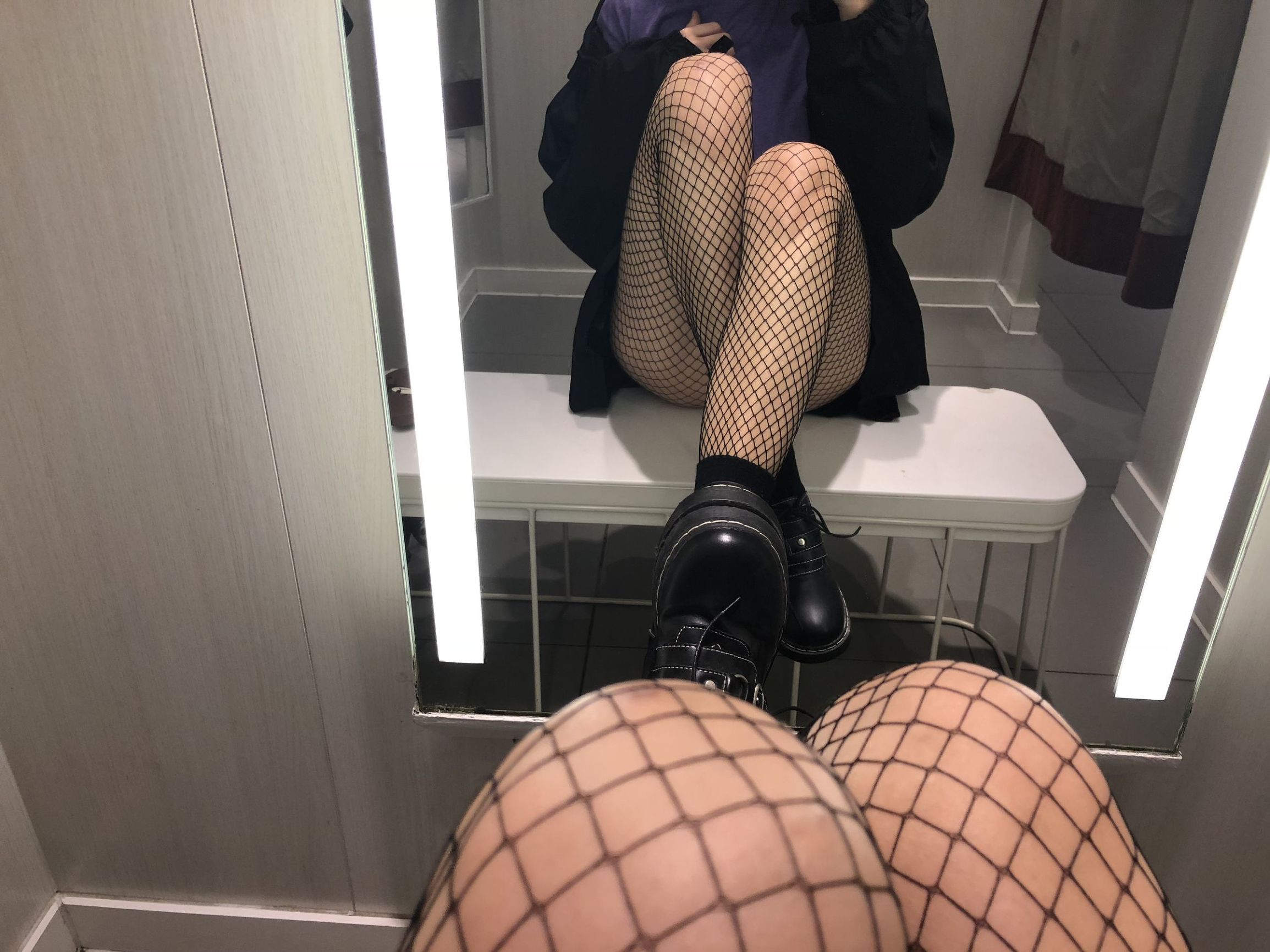멩마이즈옌장다마왕w 피팅룸