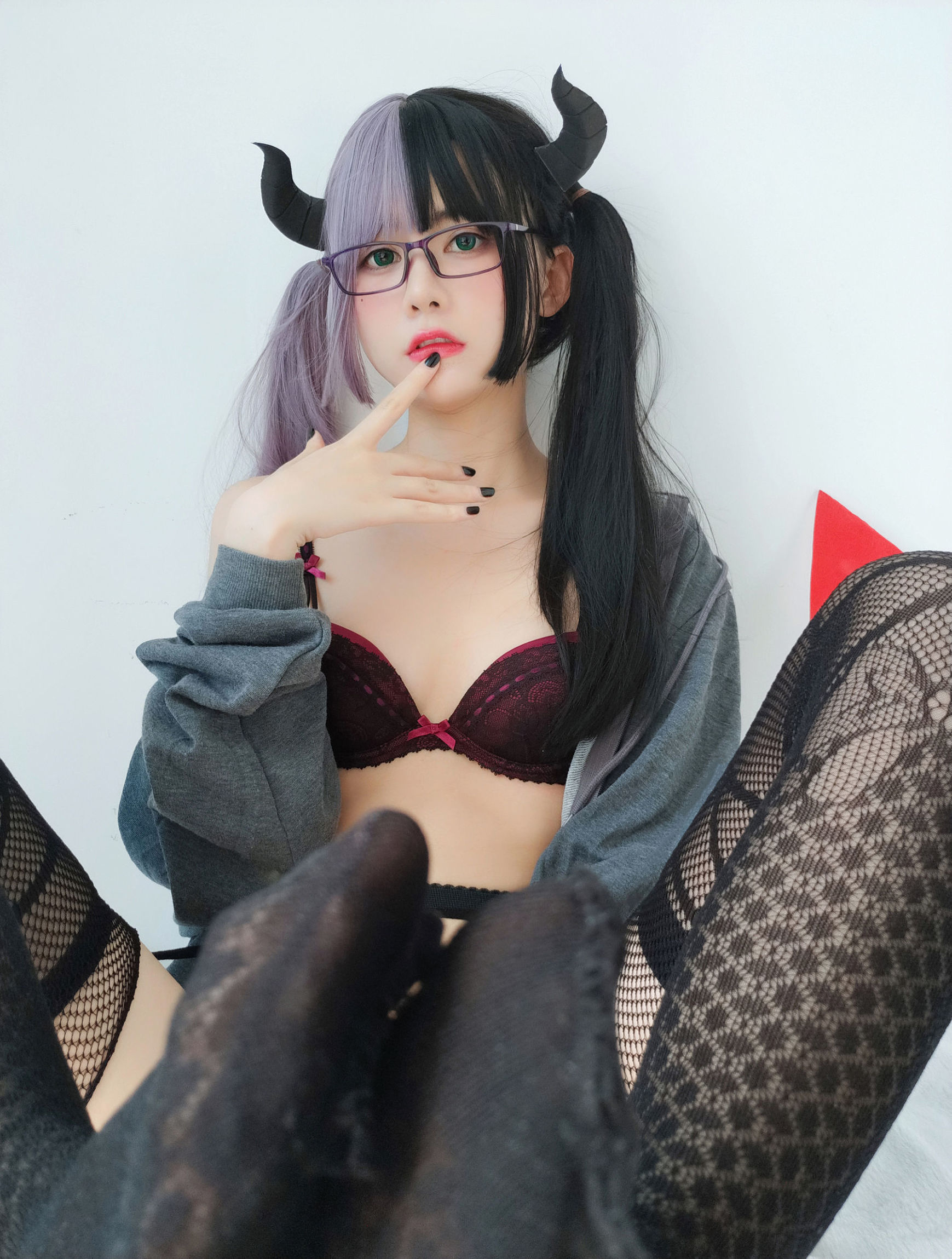 萌妹子眼酱大魔王w Tất lưới đen gợi cảm