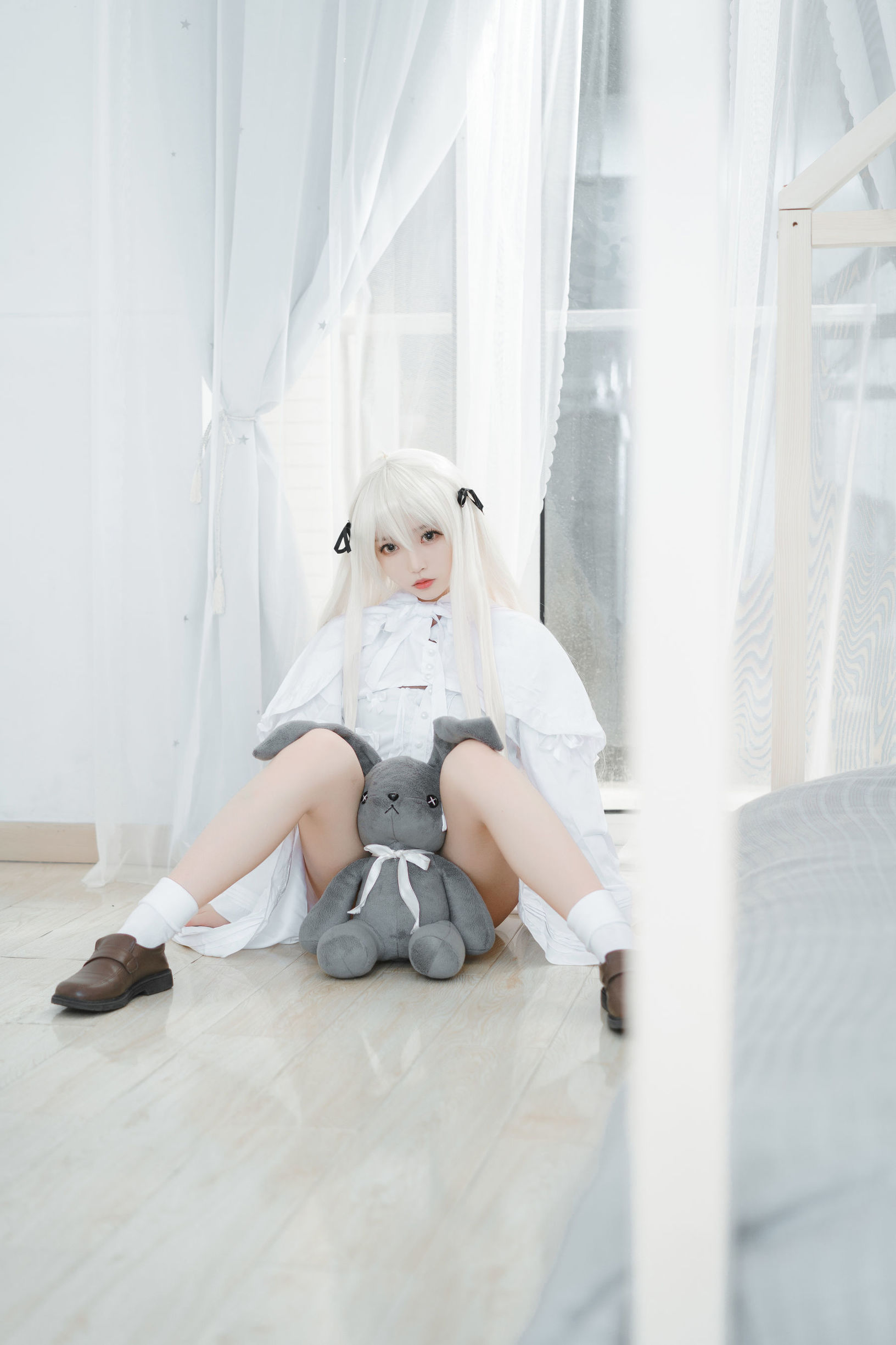 萌妹白易子教主 白いスカート