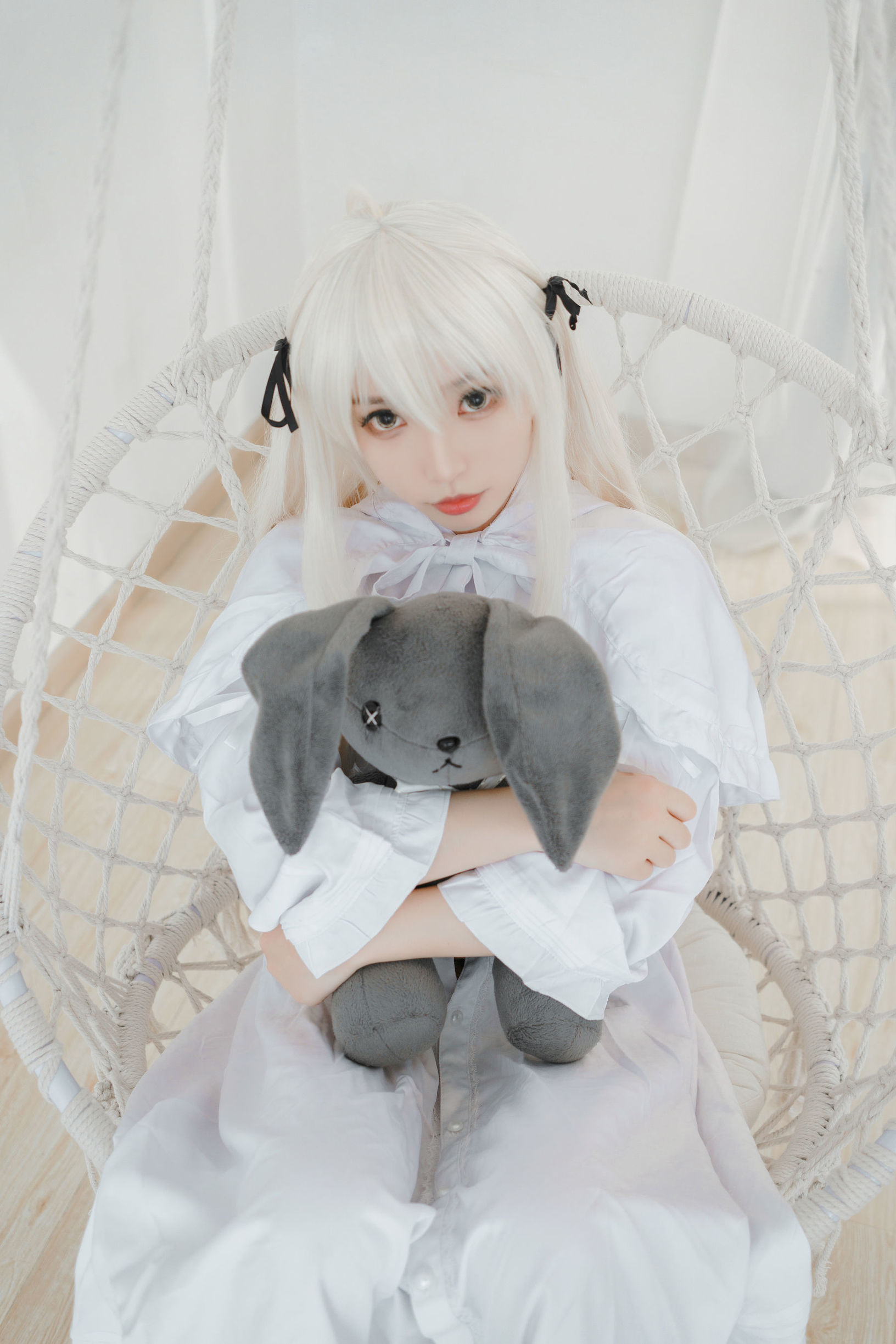 萌妹白易子教主 白いスカート