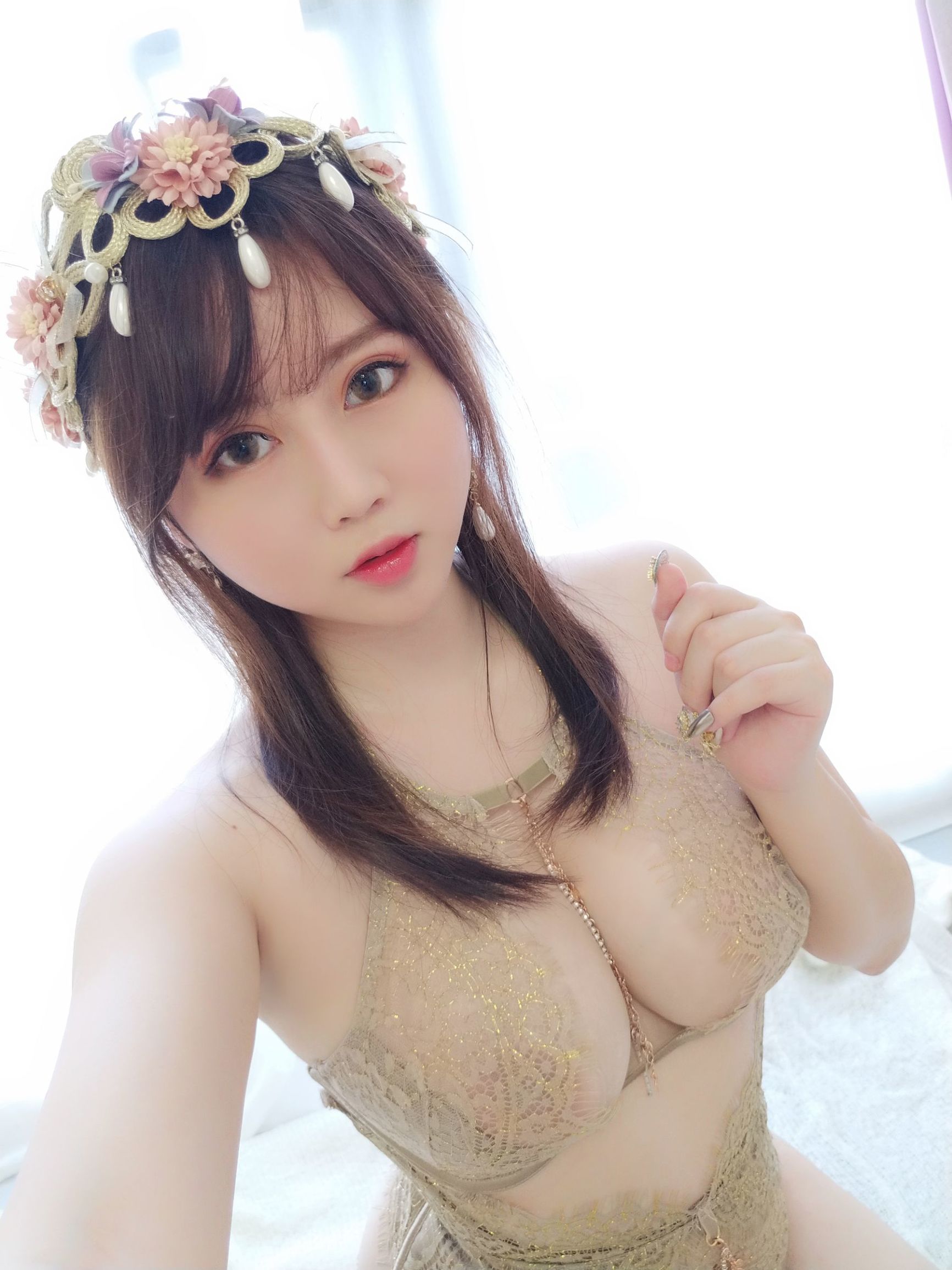 มิถ่อ少女 คือ 依จาง นะ ชุดนอน
