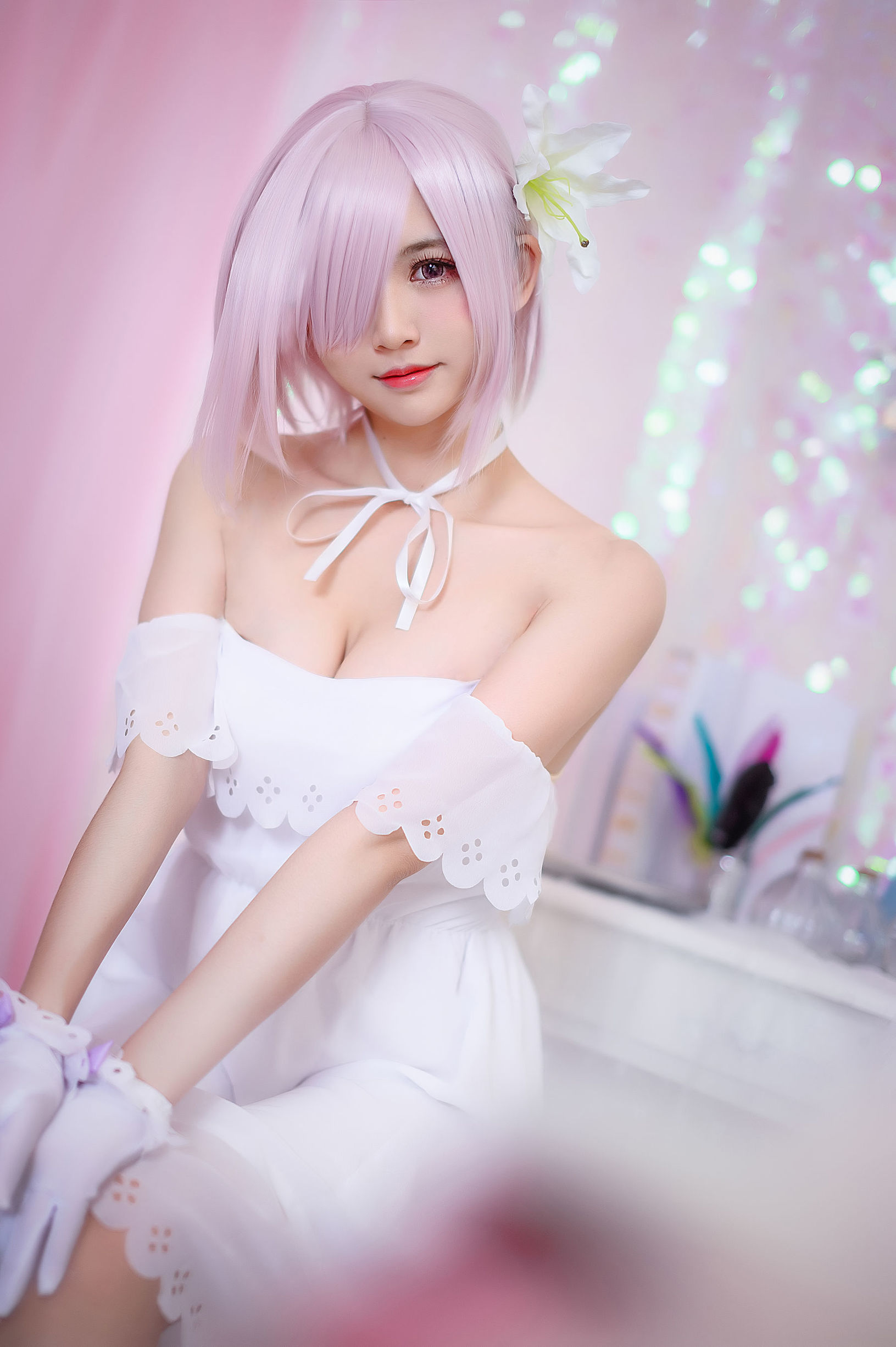 超人気のコスプレイヤー ウナギフェイアー マシュの白いスカート