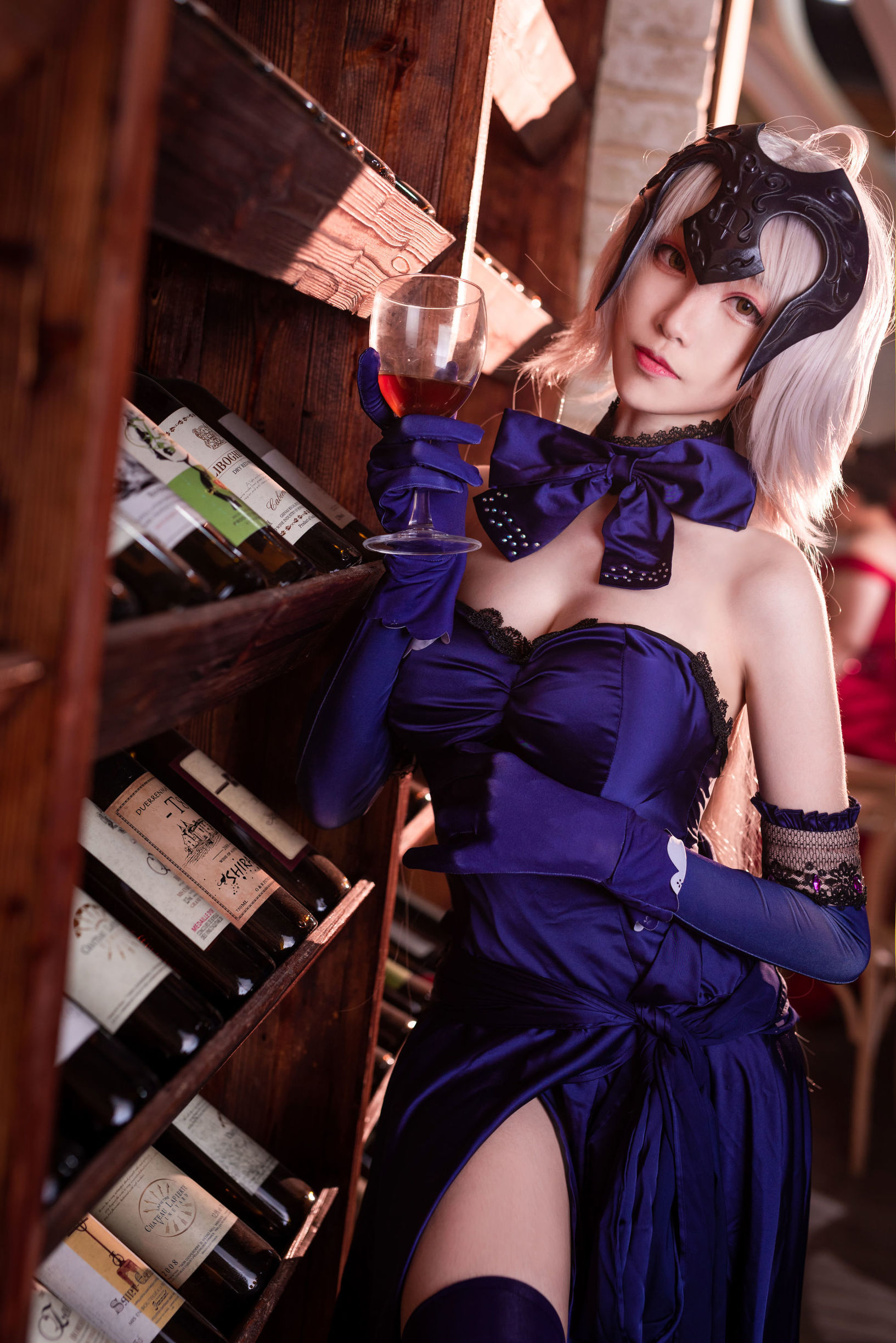 Long-legged Cosplayer Qingqingzi Js Black Jeanne, Holy Night's Dinner