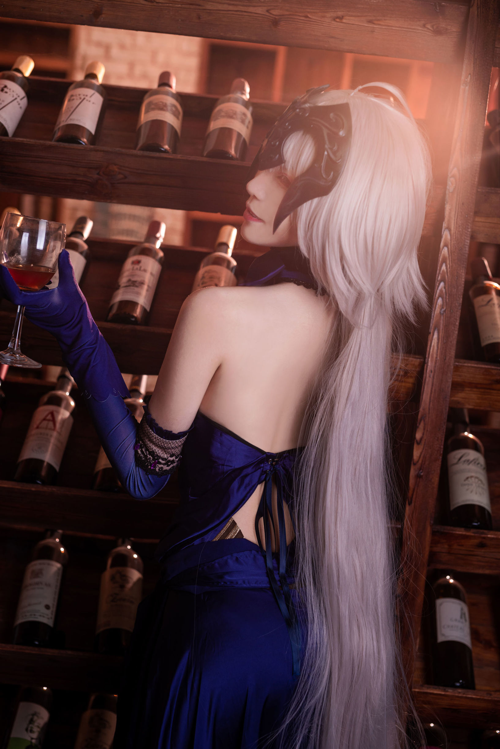 Long-legged Cosplayer Qingqingzi Js Black Jeanne, Holy Night's Dinner