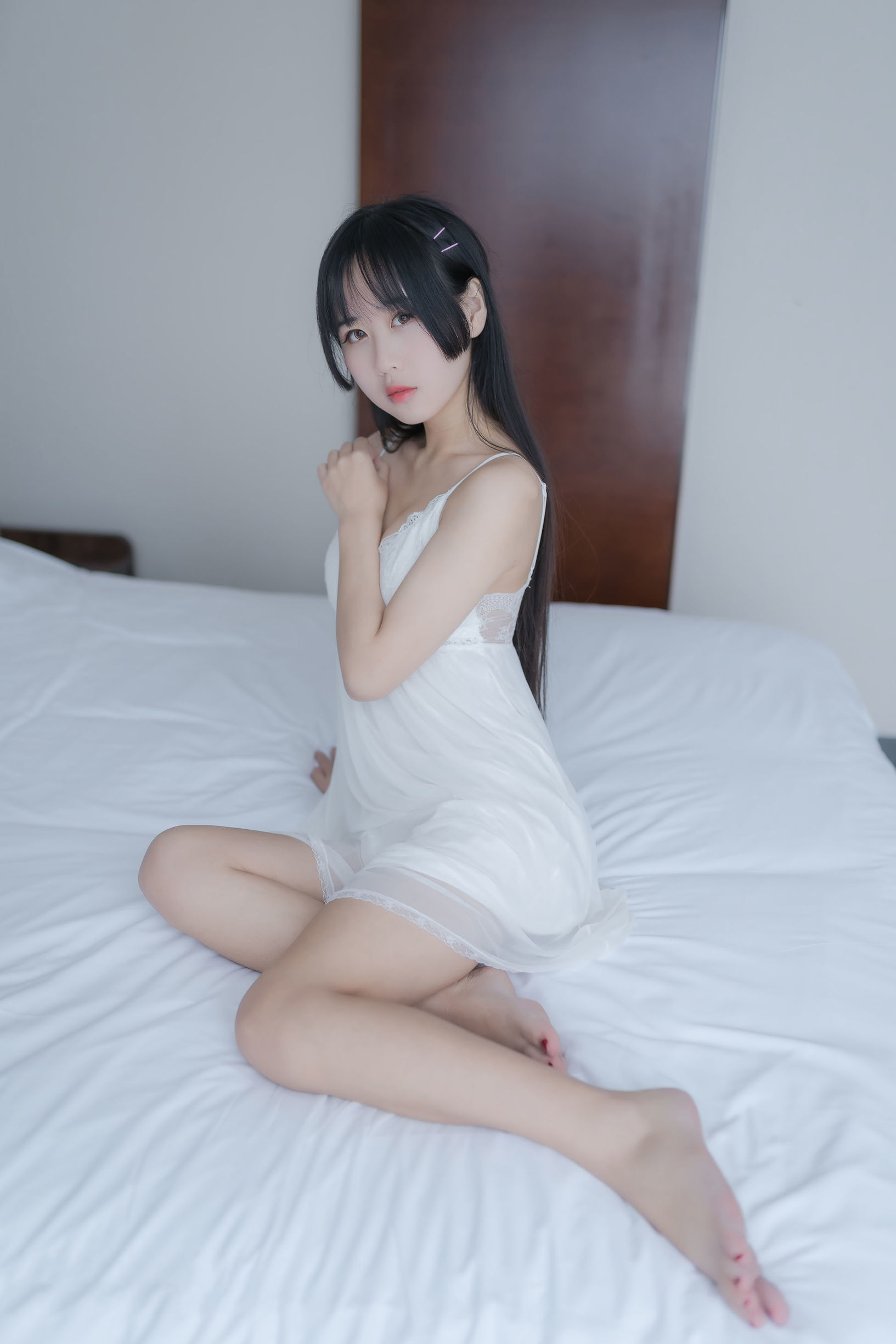 阳光美少女萌芽儿o0 白色私房