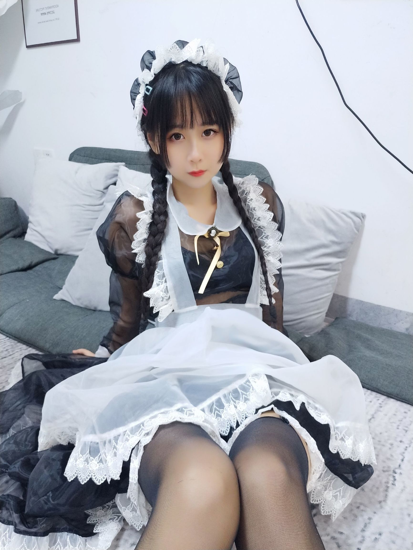 阳光美少女萌芽儿o0 透明女仆