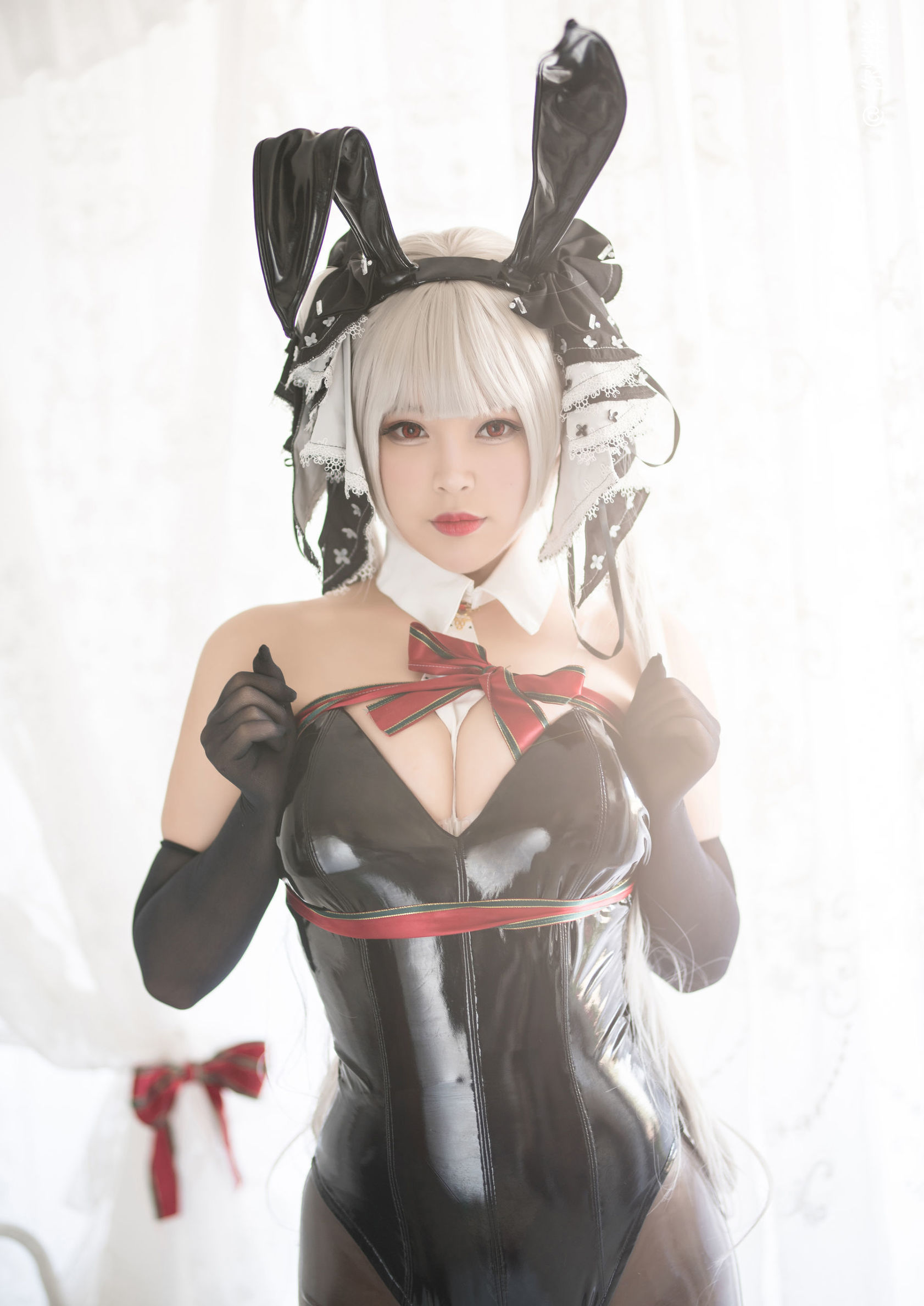 コーサー ニ ヤエヤエ かわいい うさぎ ガール