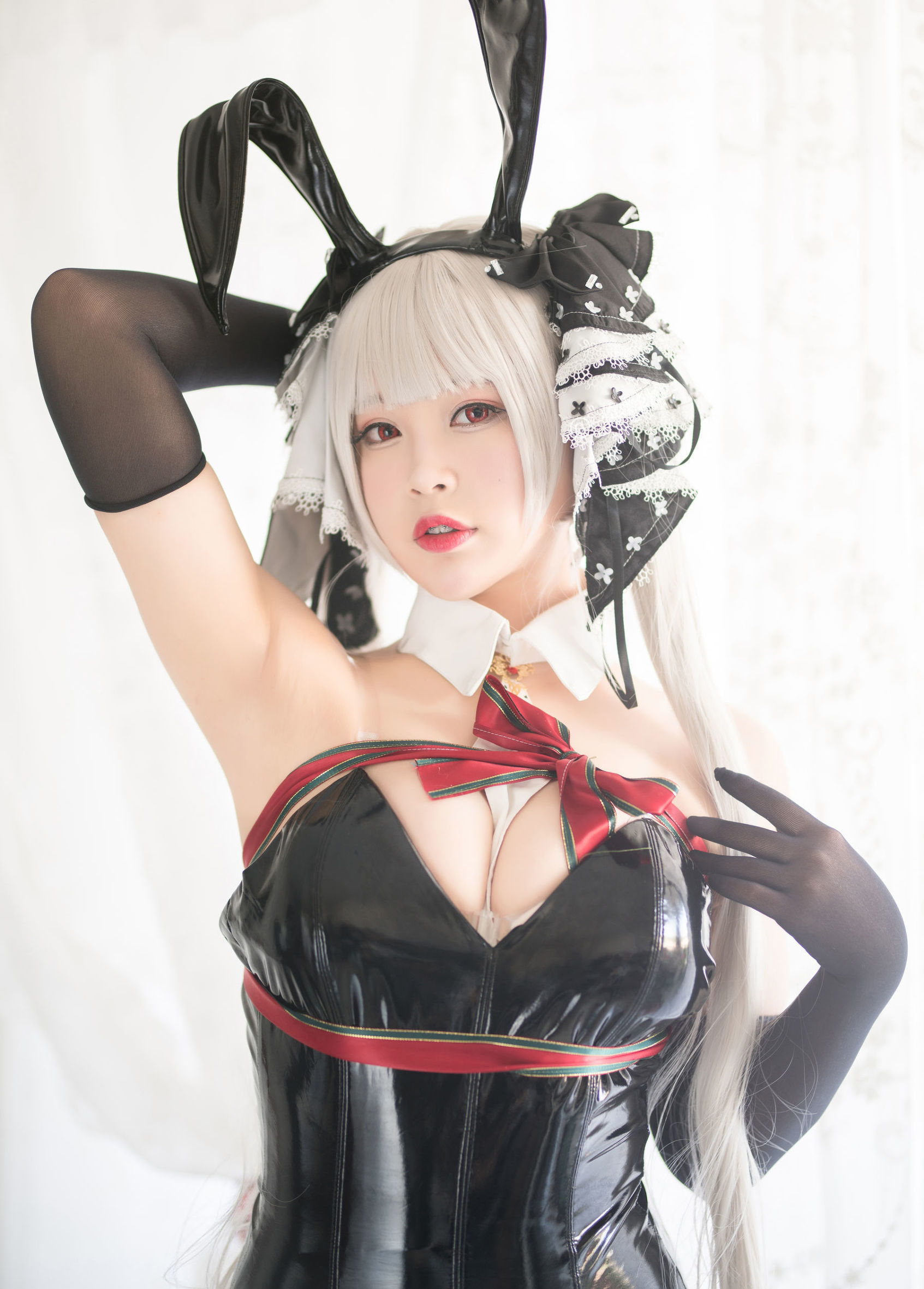 コーサー ニ ヤエヤエ かわいい うさぎ ガール