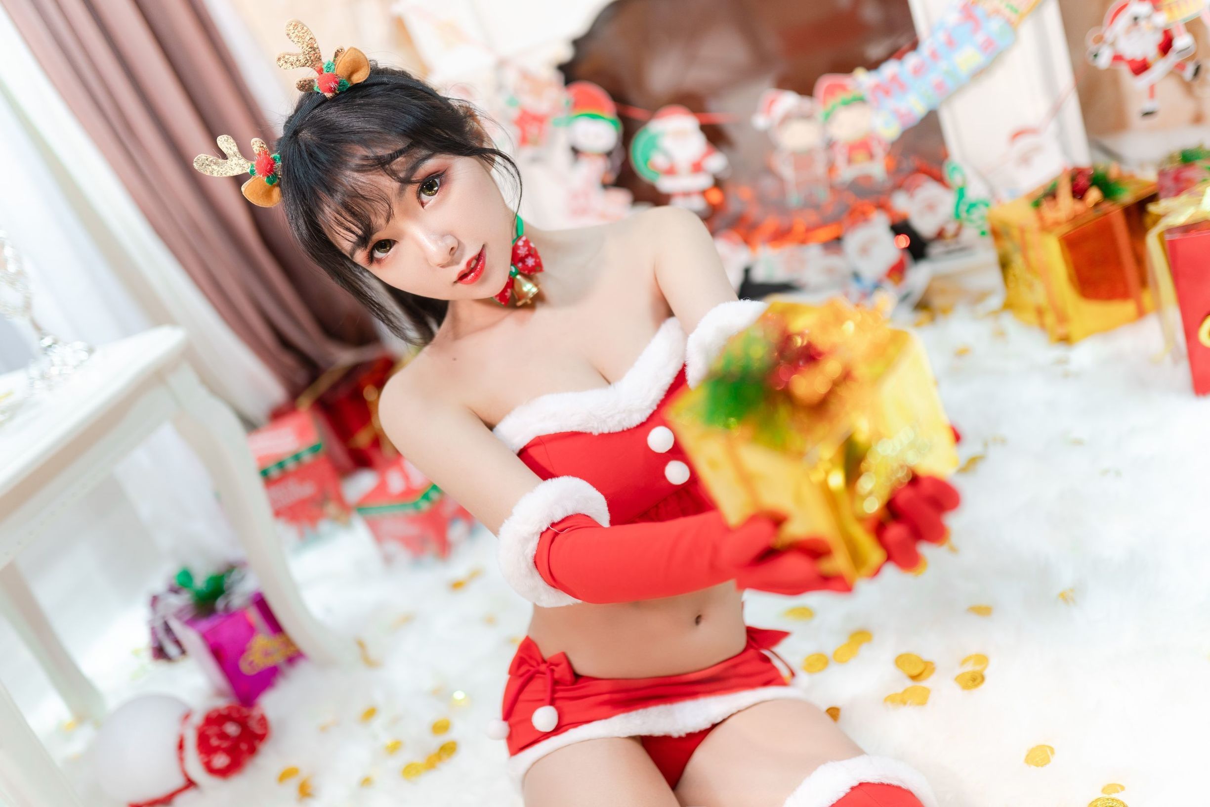 โคเซอร์พี่สาวเยิ่นจื่อที่แข็งแกร่งไม่สามารถทำลายได้ ของขวัญคริสต์มาส