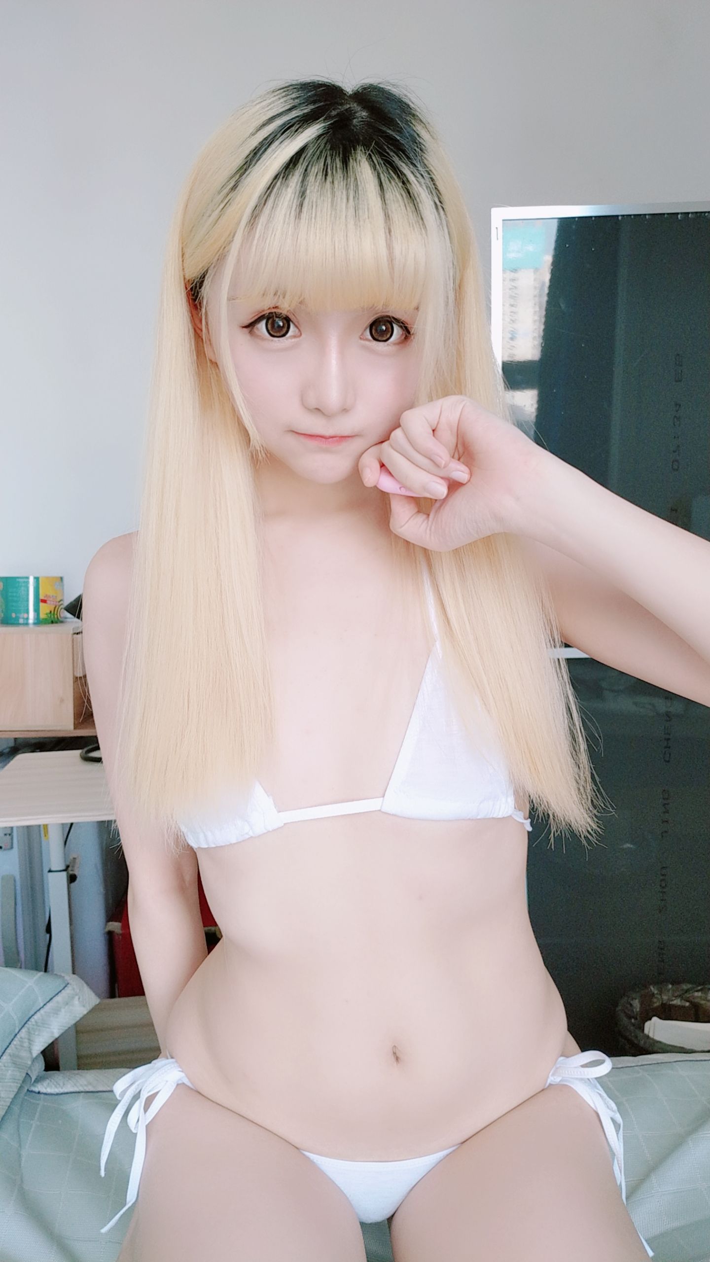 โคเซอร์เซี่ยวเจี๋ยเจี๋ย ซิงจือฉือฉือ และเสื้อ