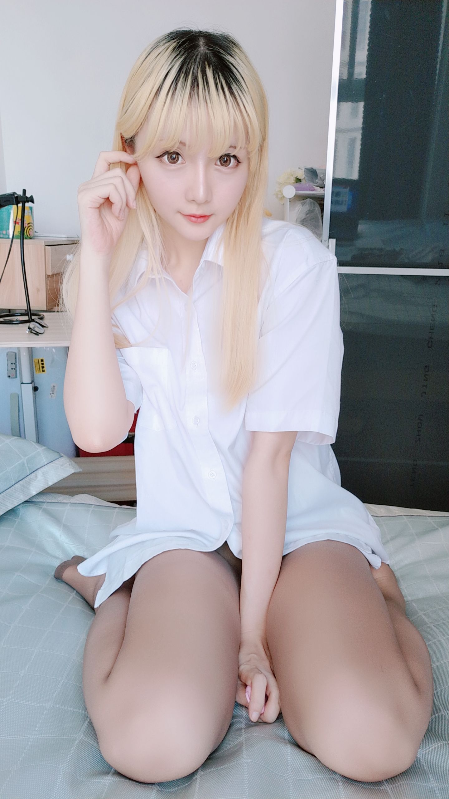 코서 언니 성지 치치 백 셔츠