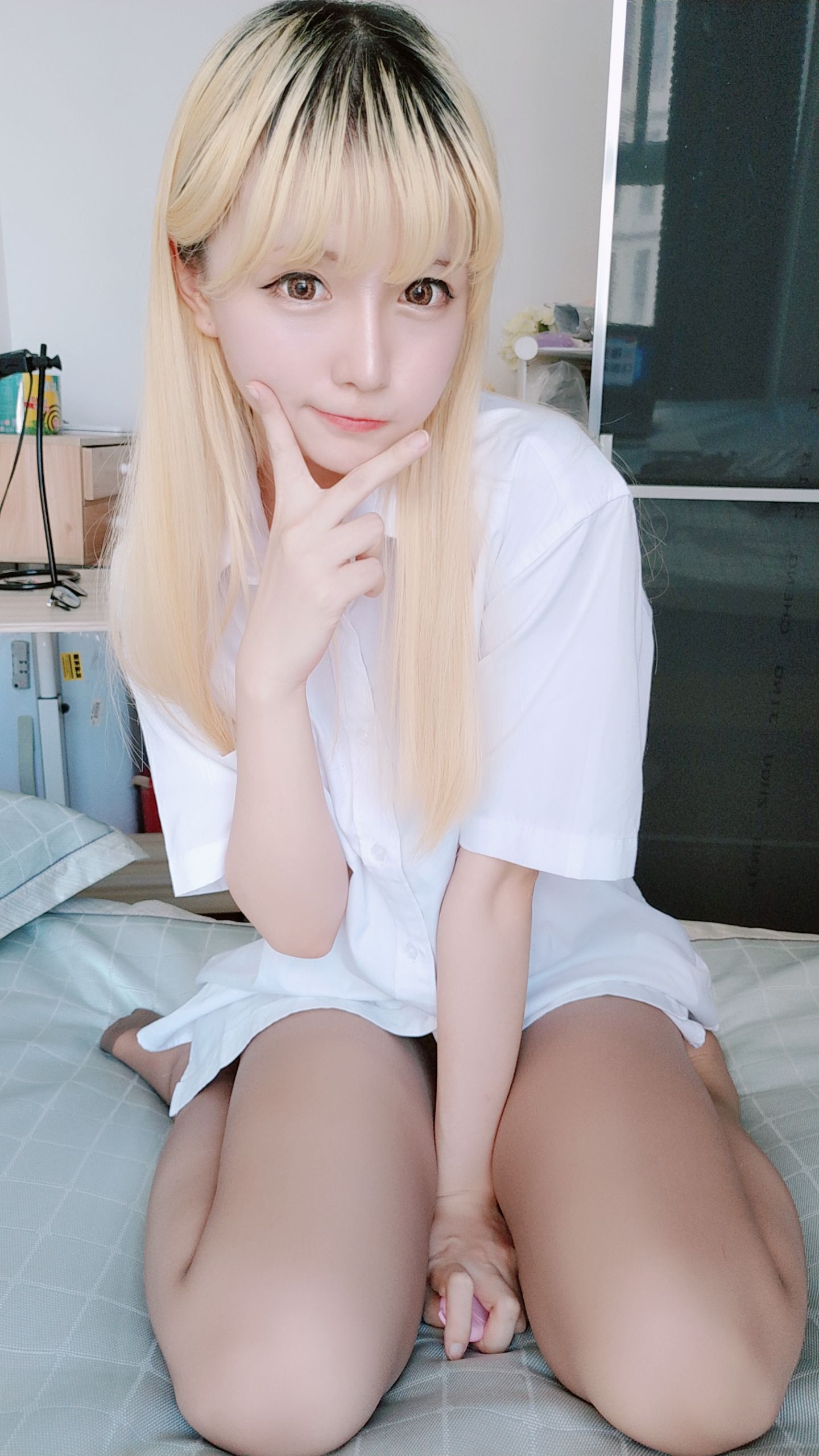 코서 언니 성지 치치 백 셔츠