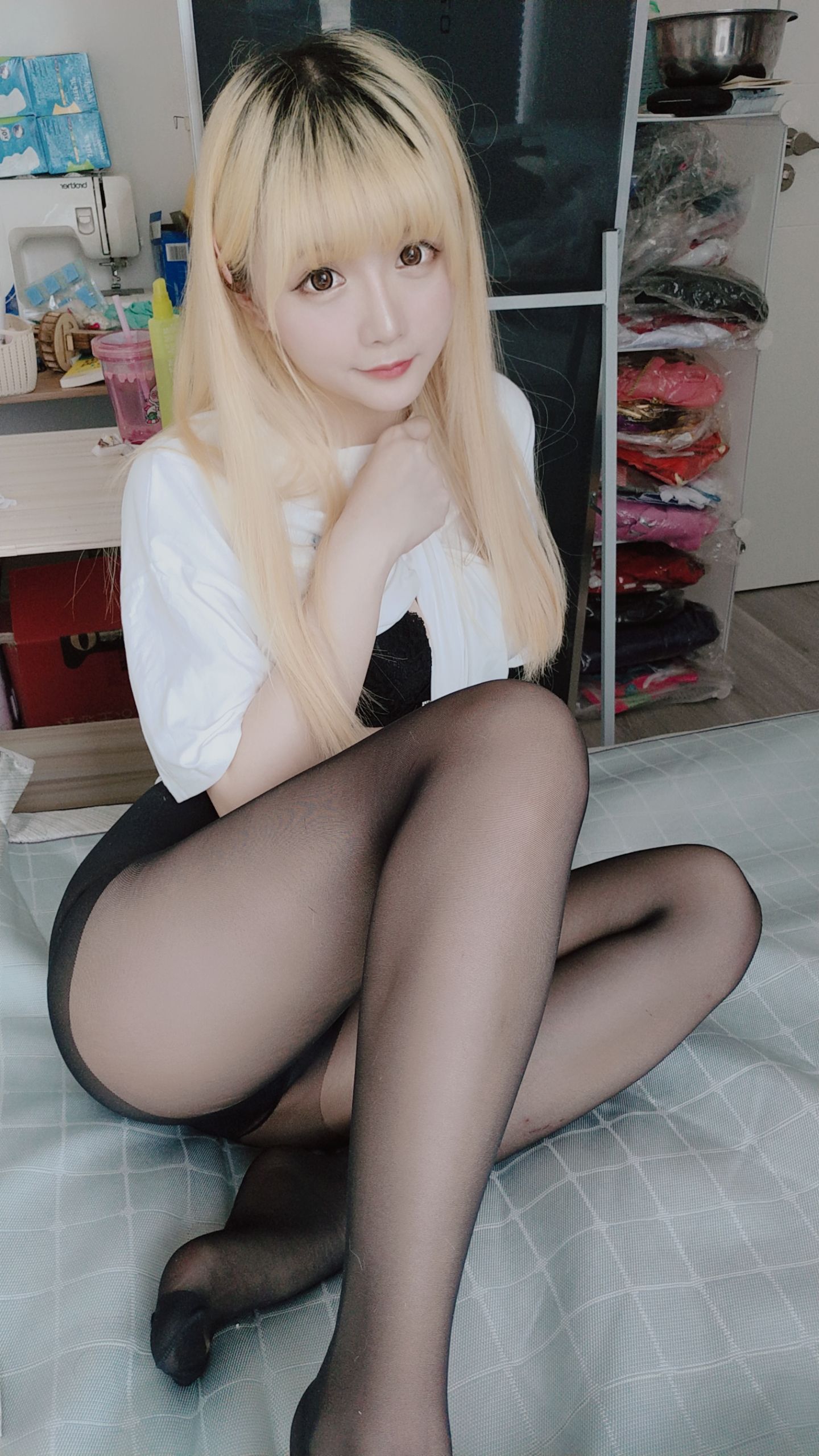 โคเซอร์ น้องสาว ดาวแห่งชิชิ เสื้อยืดสีขาว