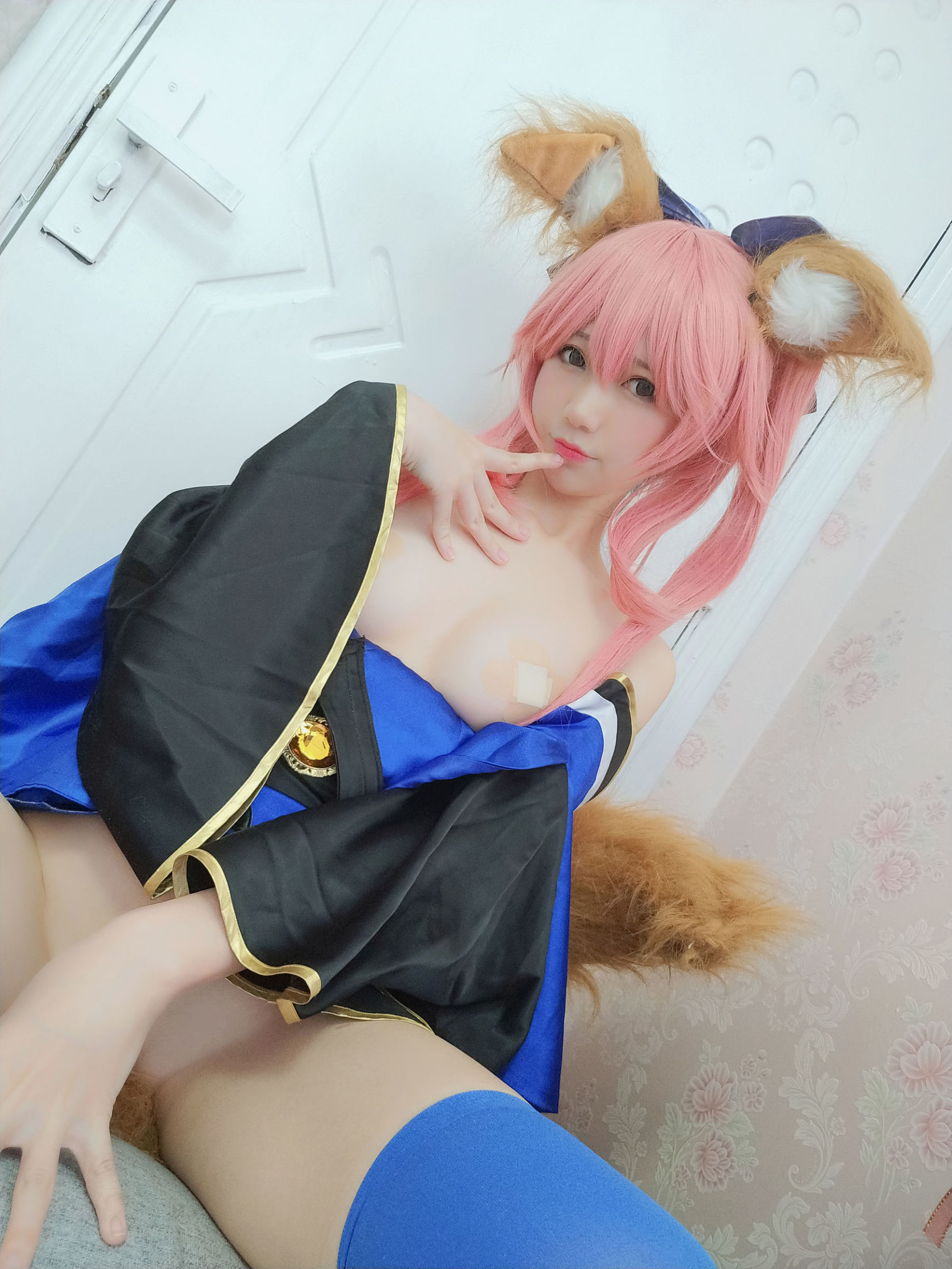 ナギサ魔物にゃん 自撮りシリーズ No.004 玉藻前同人