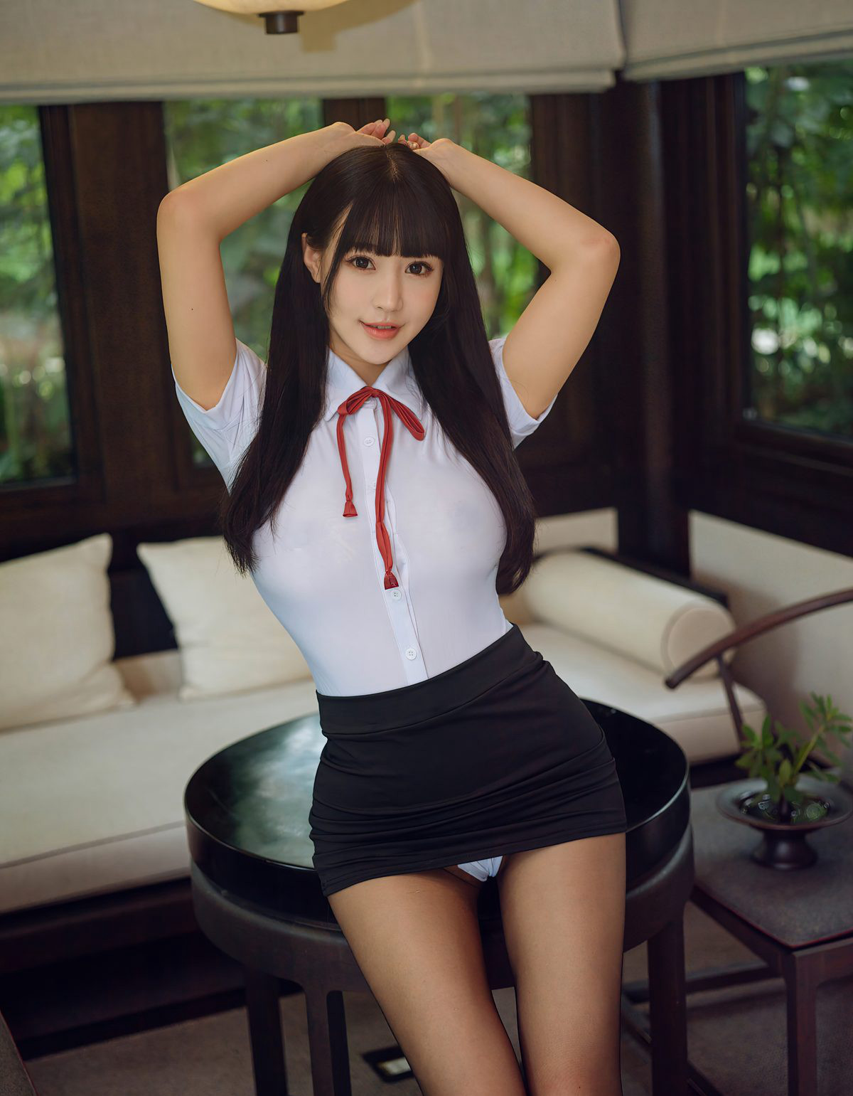 朱可儿Flower制服短裙诱惑黑丝袜美腿玉臀2021高清套图