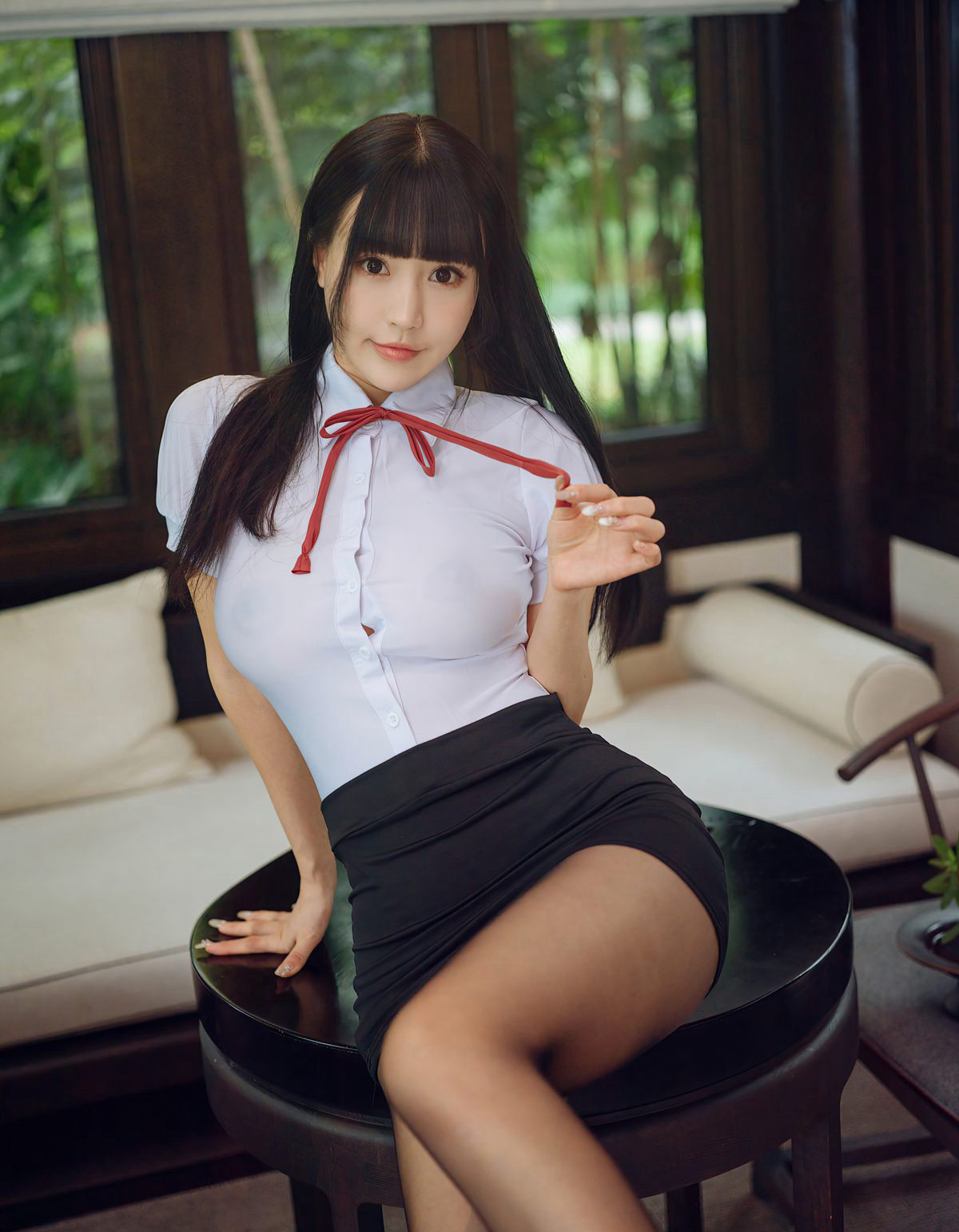 朱可儿Flower制服短裙诱惑黑丝袜美腿玉臀2021高清套图