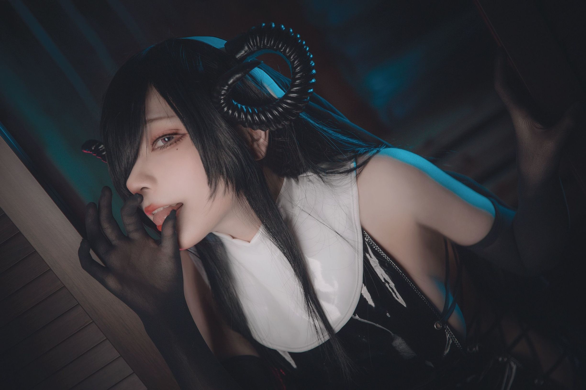 คอสเพลย์ภาพถ่าย] ชีสก้อน Wii - ซัคคิวบัส นักบวช