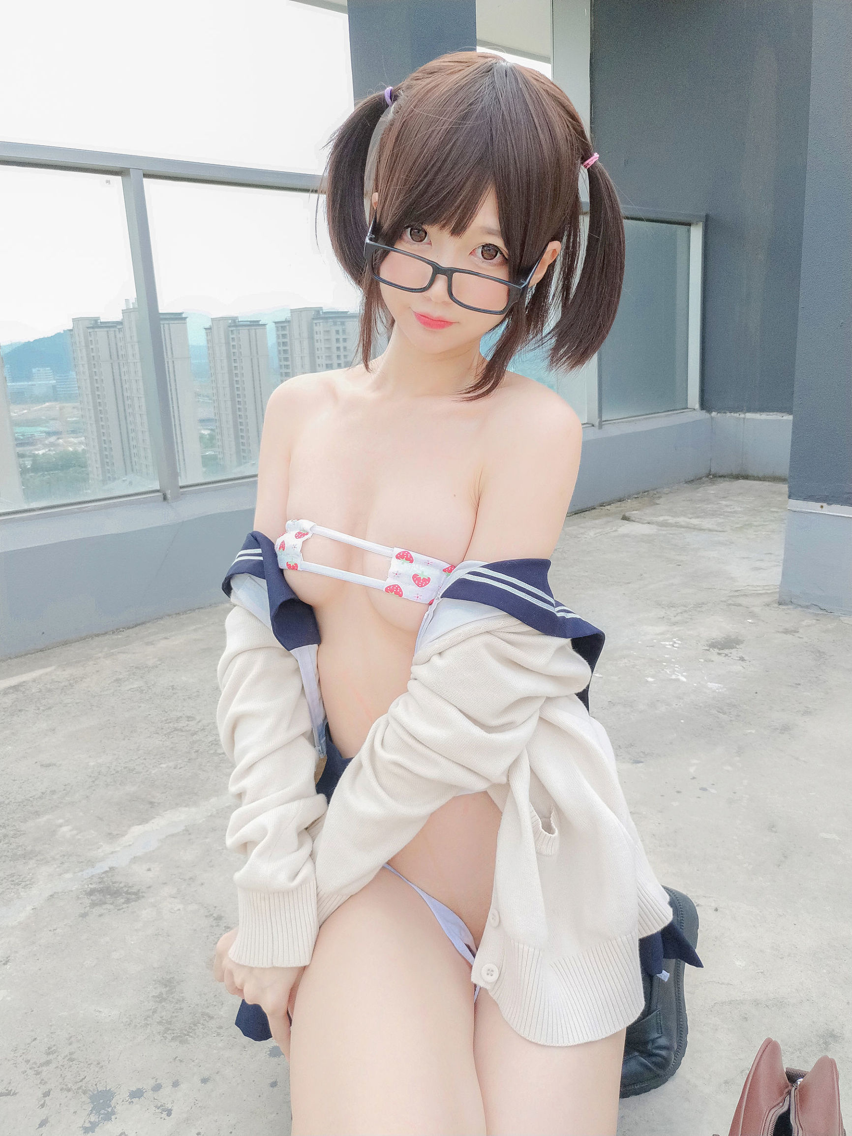 Cosplay写真] ナギサ魔物ニャ - 海軍JK風