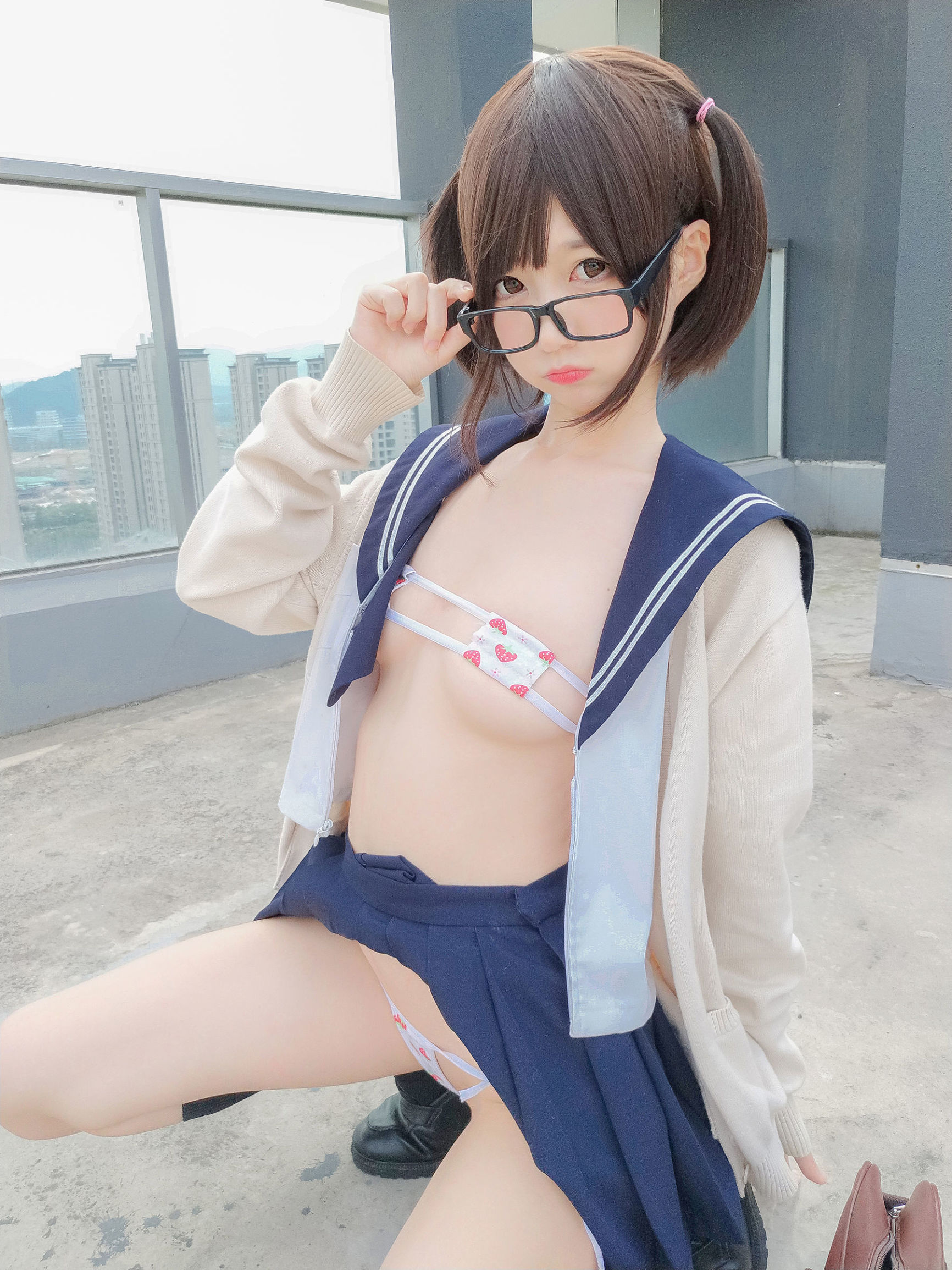 Cosplay写真] ナギサ魔物ニャ - 海軍JK風