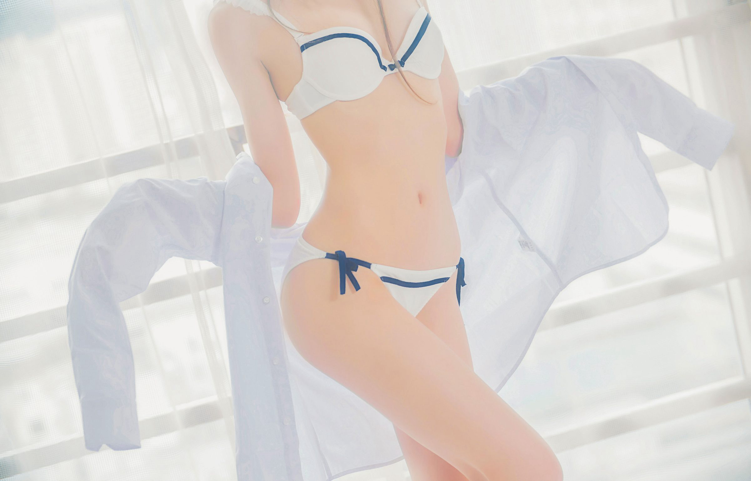 桜桃喵2021最新图集性感cosplay诱惑JK嫩白三点内衣写真