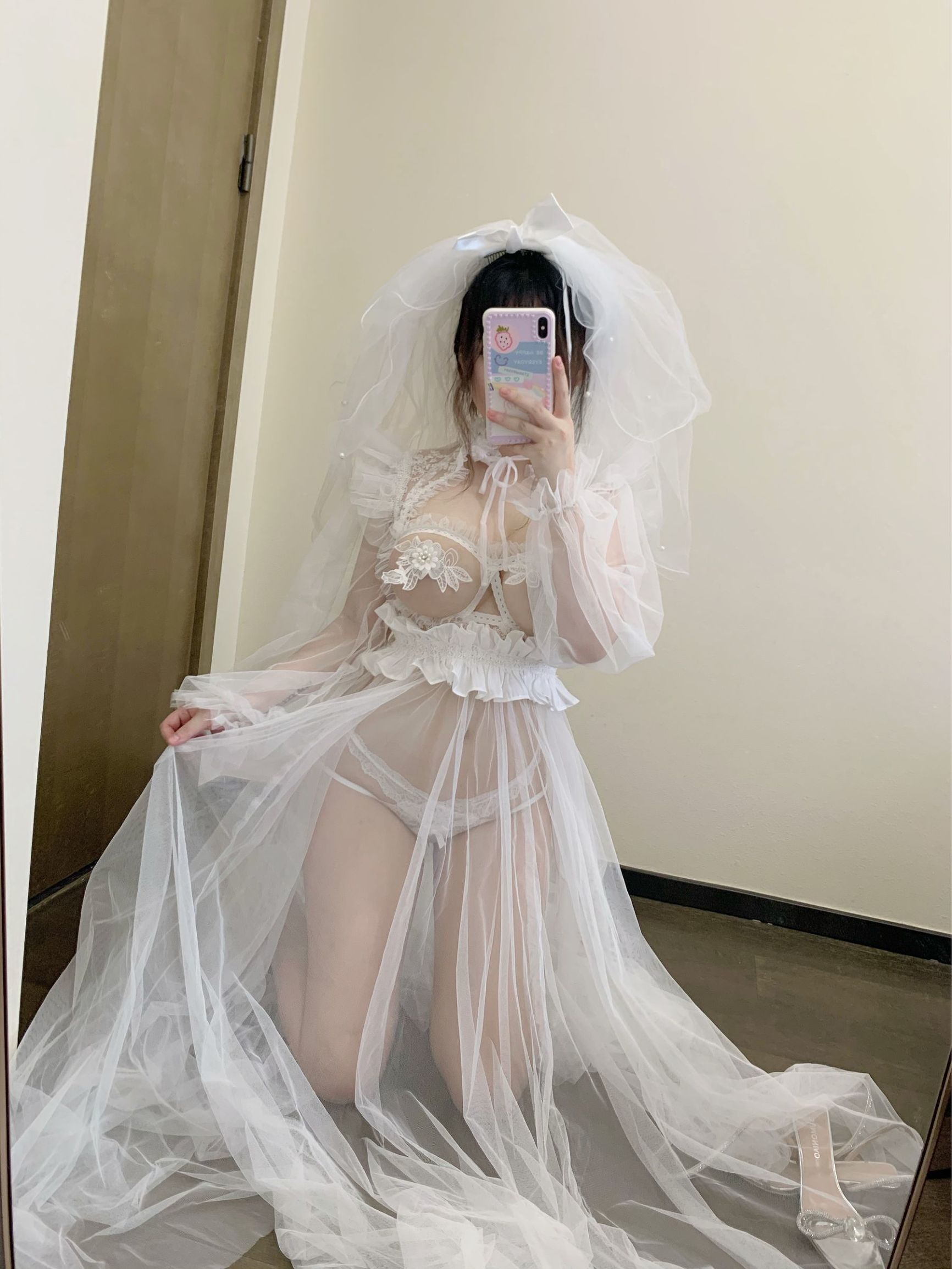 Cosplay Ảnh] Mật Đào Thiếu Nữ Là Yi Jiang - Cô Dâu